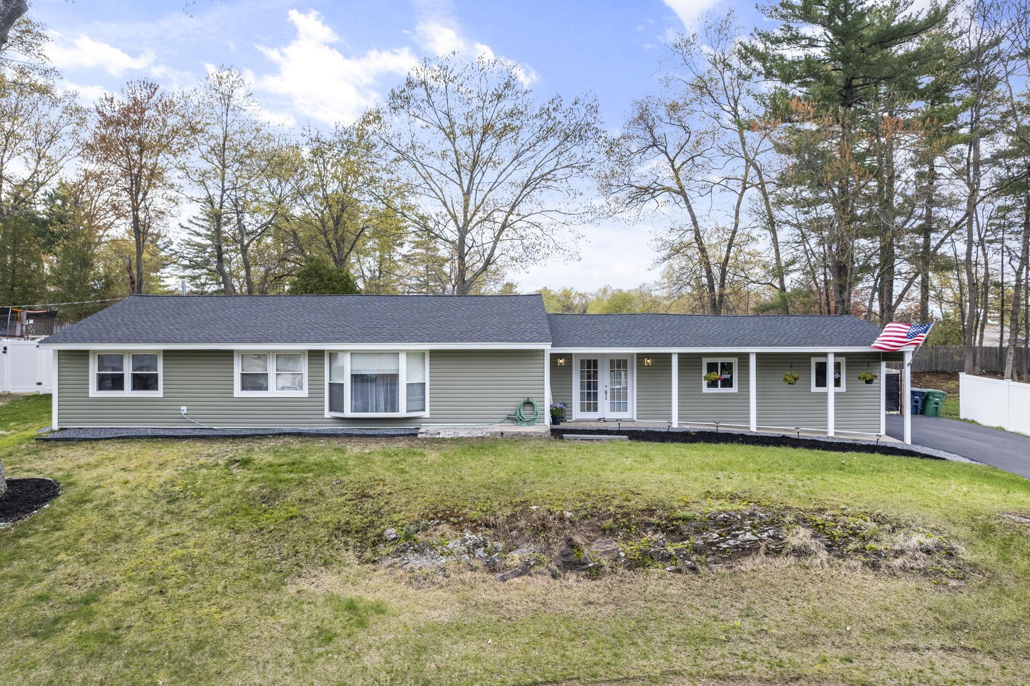 7 Wakefield Dr, Nashua, NH 03062 MLS 4951512 Coldwell Banker