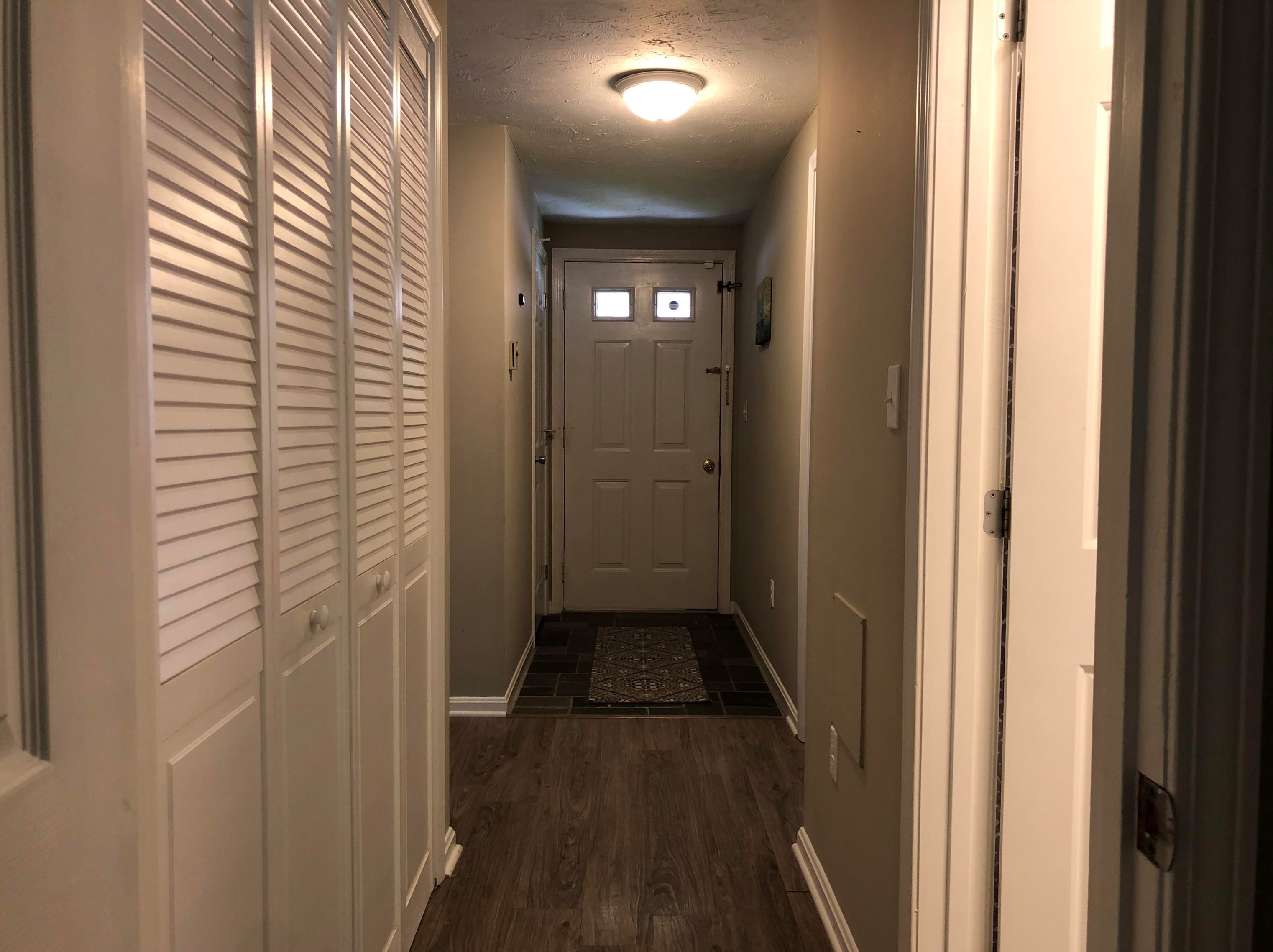 10 Essex Green Ct, Merrimack NH  03054-3450 exterior