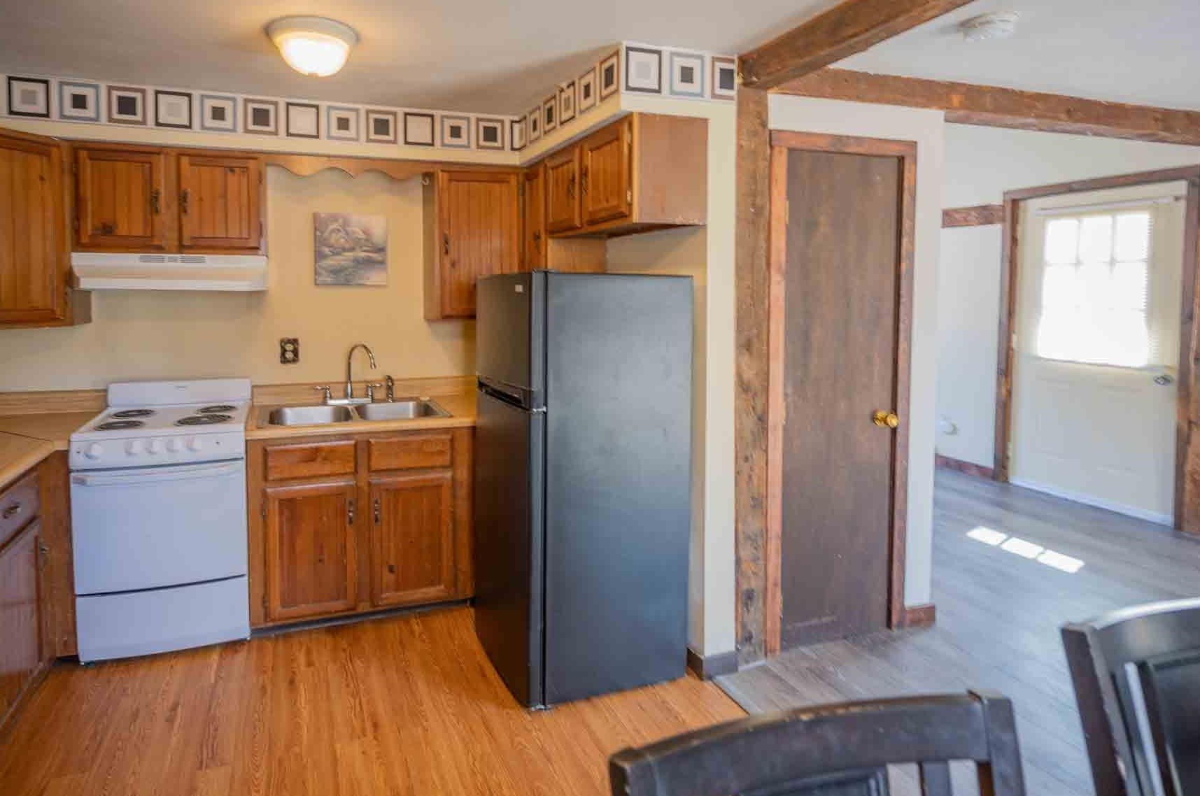 2024 Candia Rd, Manchester NH 03109-5701 exterior