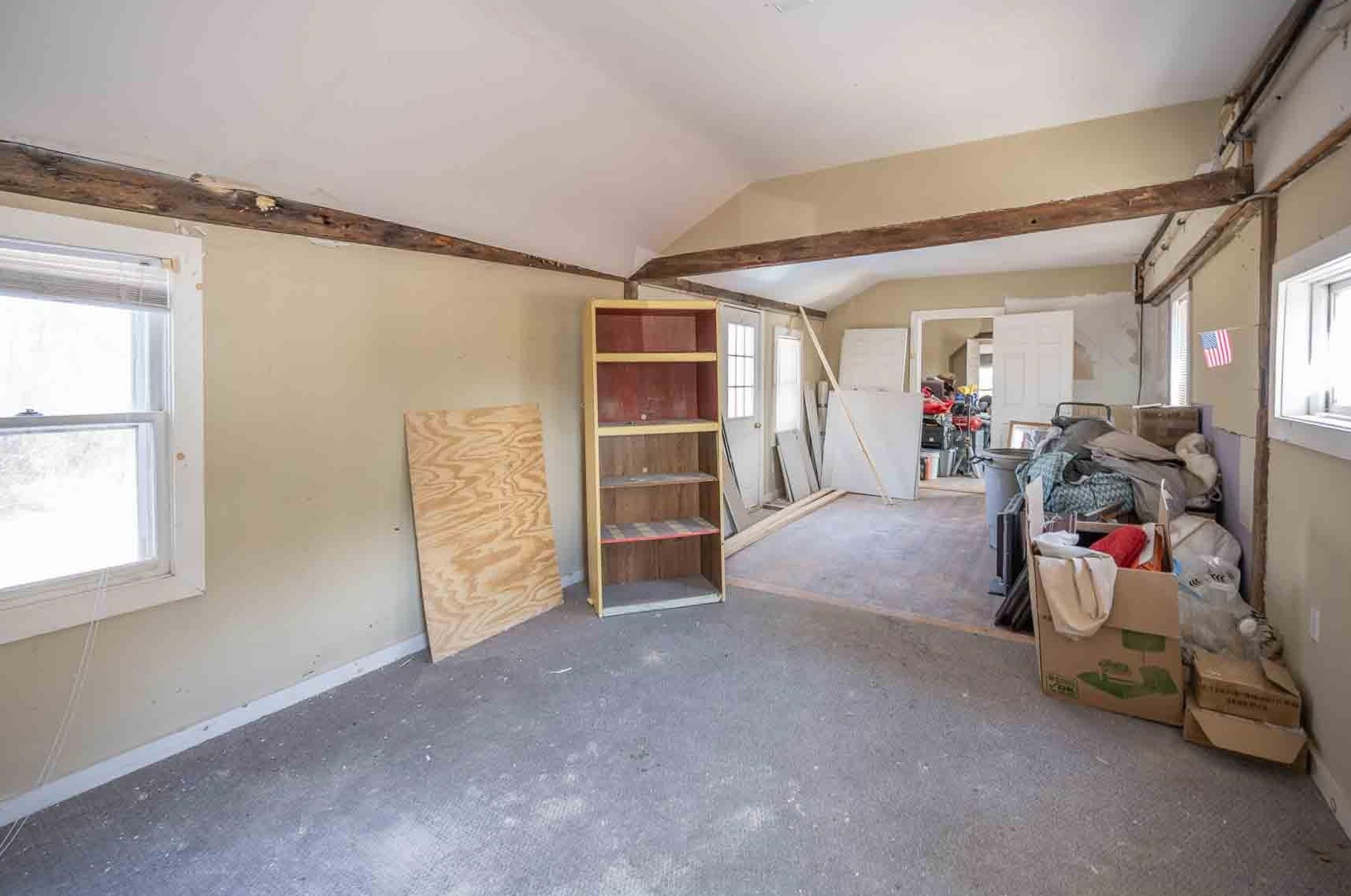 2024 Candia Rd, Manchester NH 03109-5701 exterior