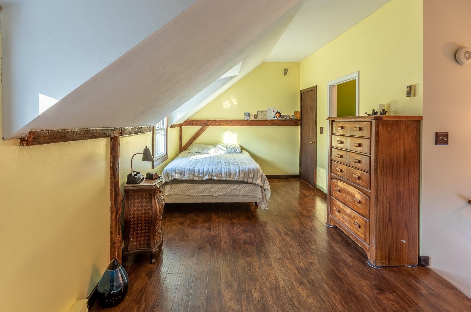 2024 Candia Rd, Manchester NH 03109-5701 exterior