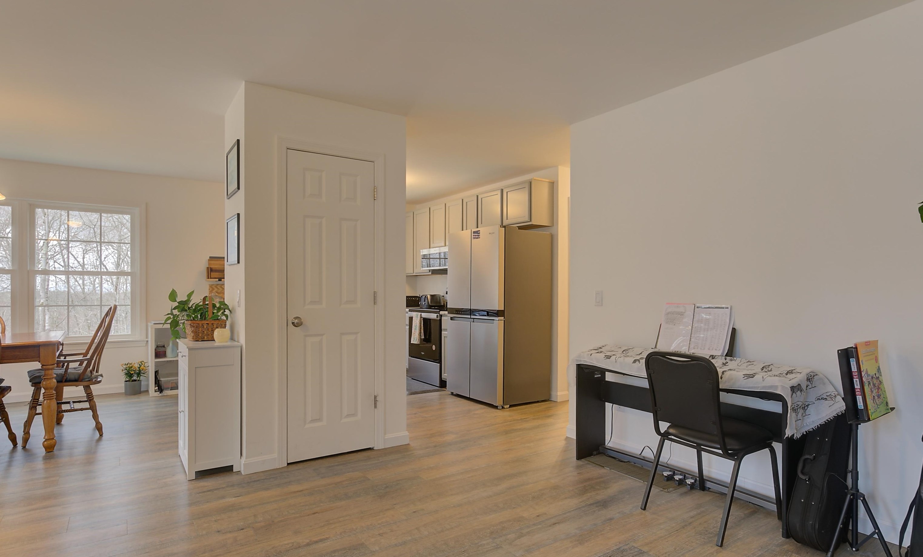 579 Beach Pond Rd, Tuftonboro NH  03894-4861 exterior