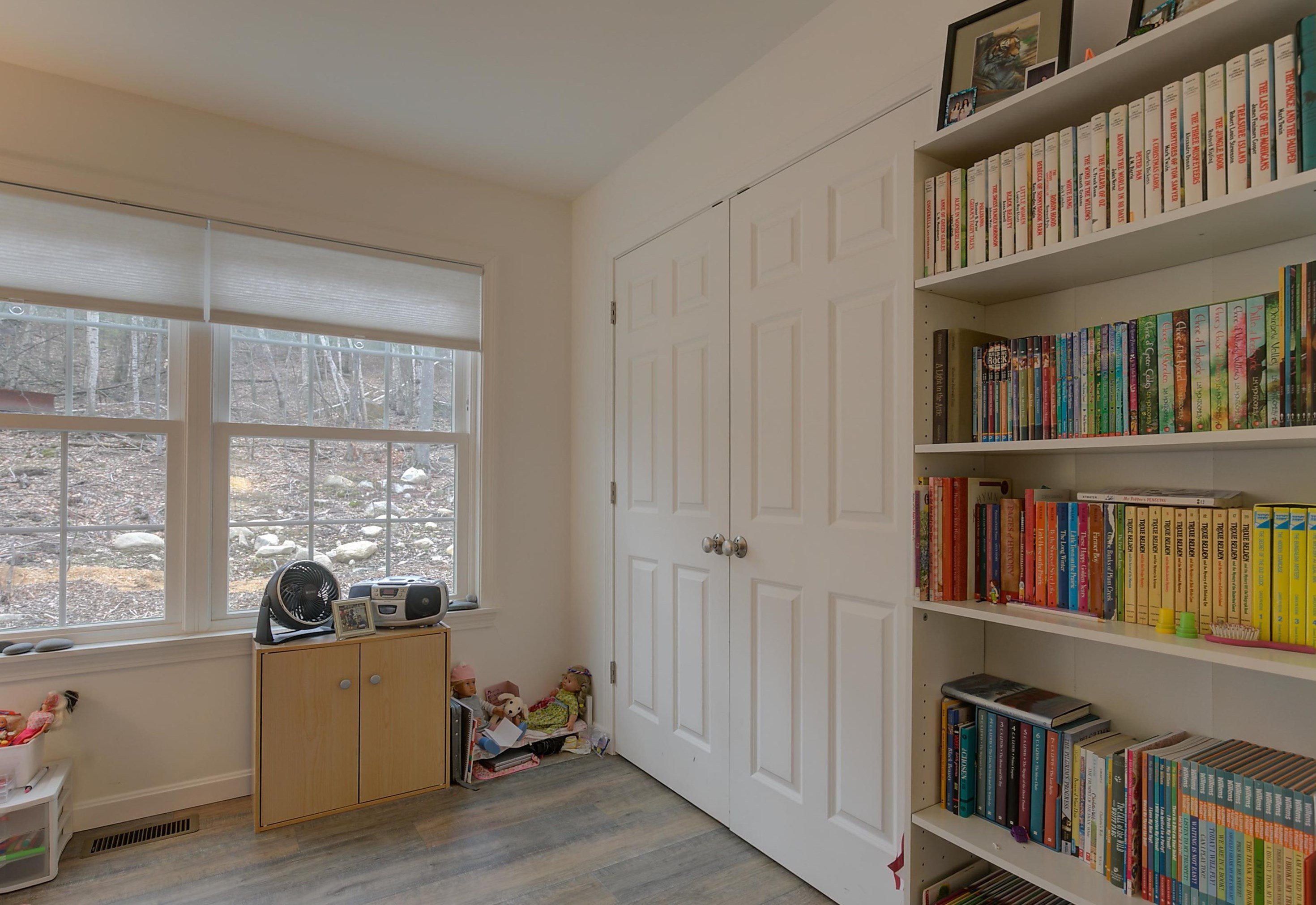 579 Beach Pond Rd, Tuftonboro NH  03894-4861 exterior