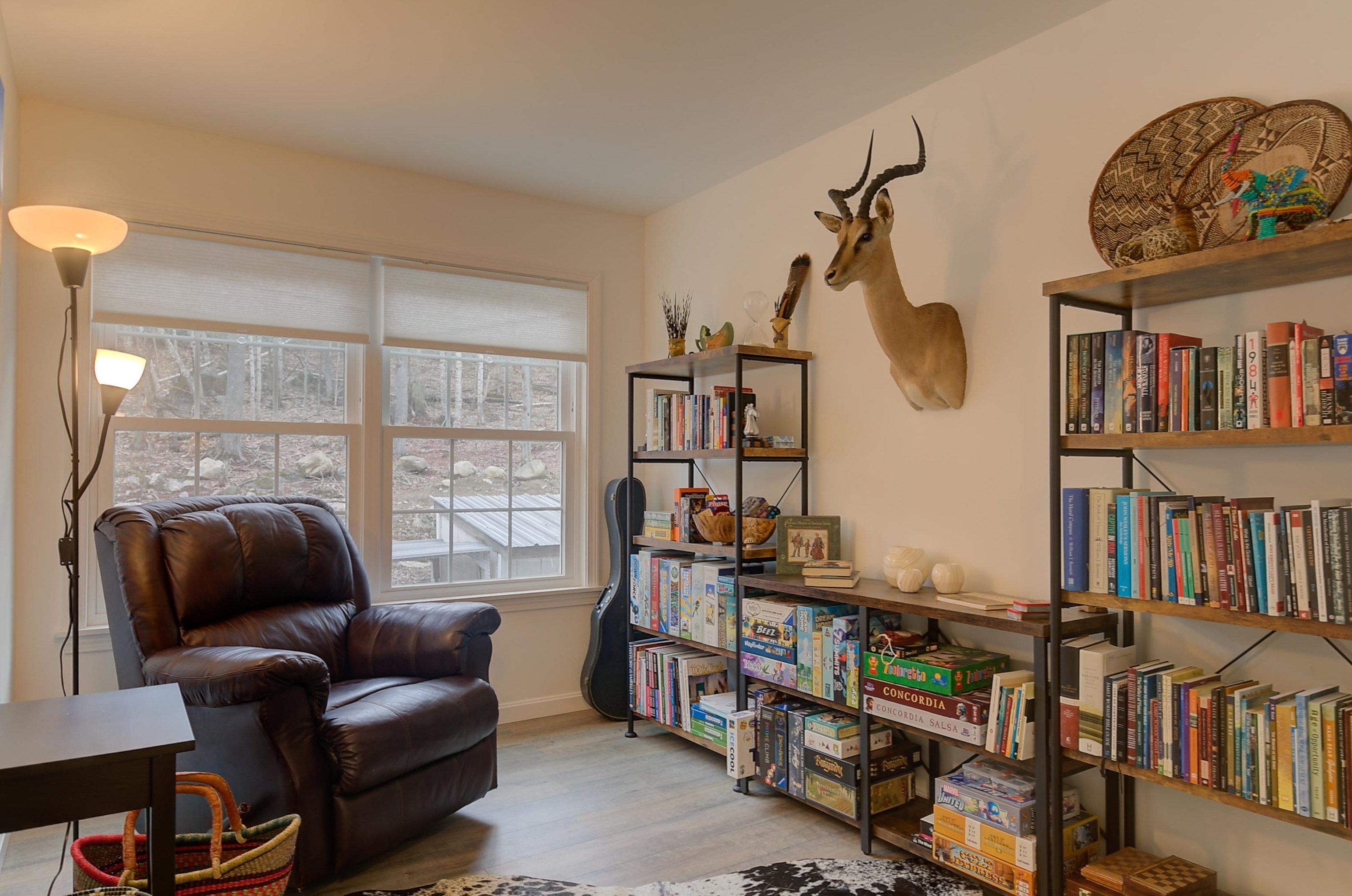 579 Beach Pond Rd, Tuftonboro NH  03894-4861 exterior