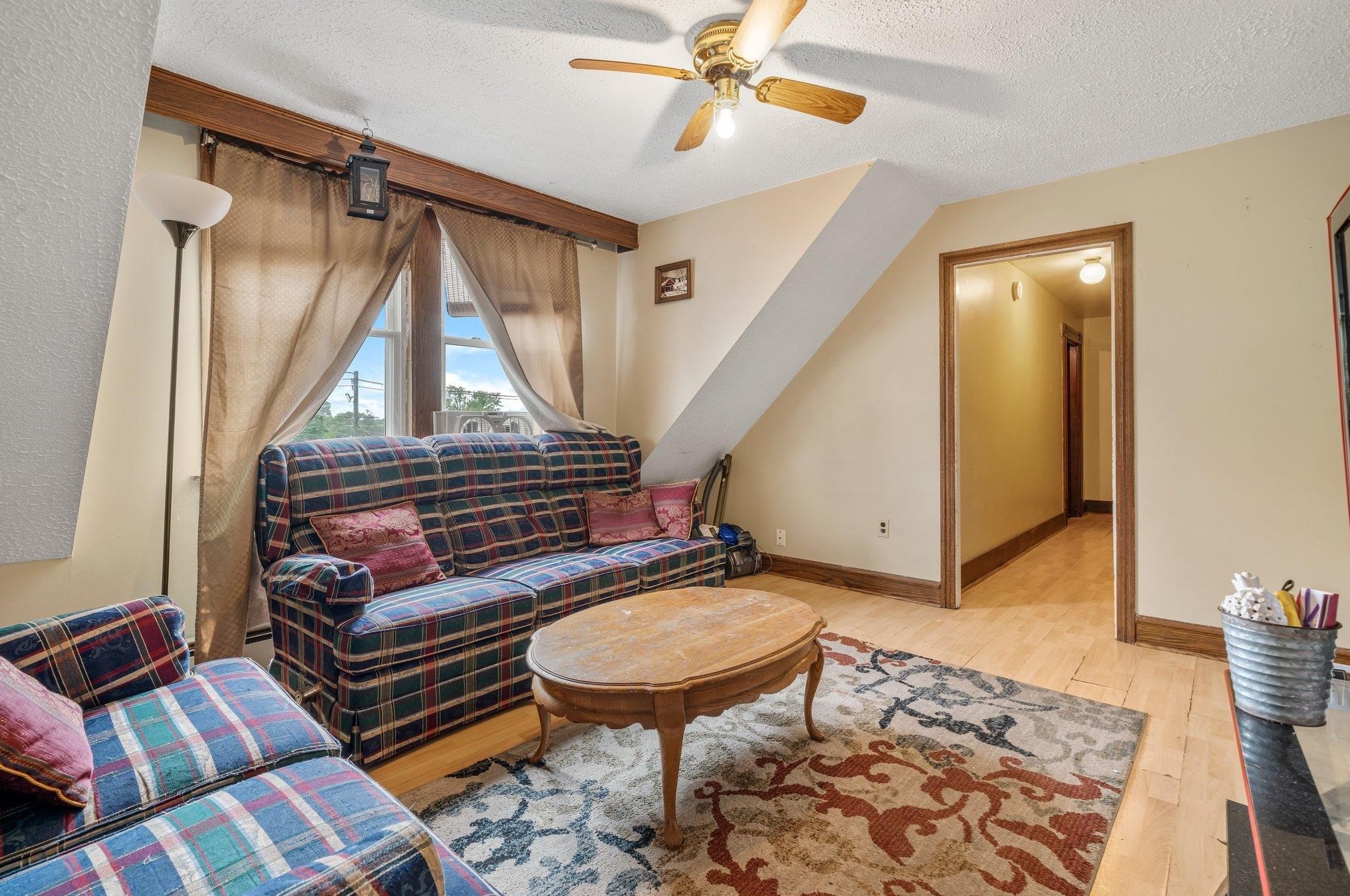 75 Ashland St, Manchester NH  03104-5115 exterior
