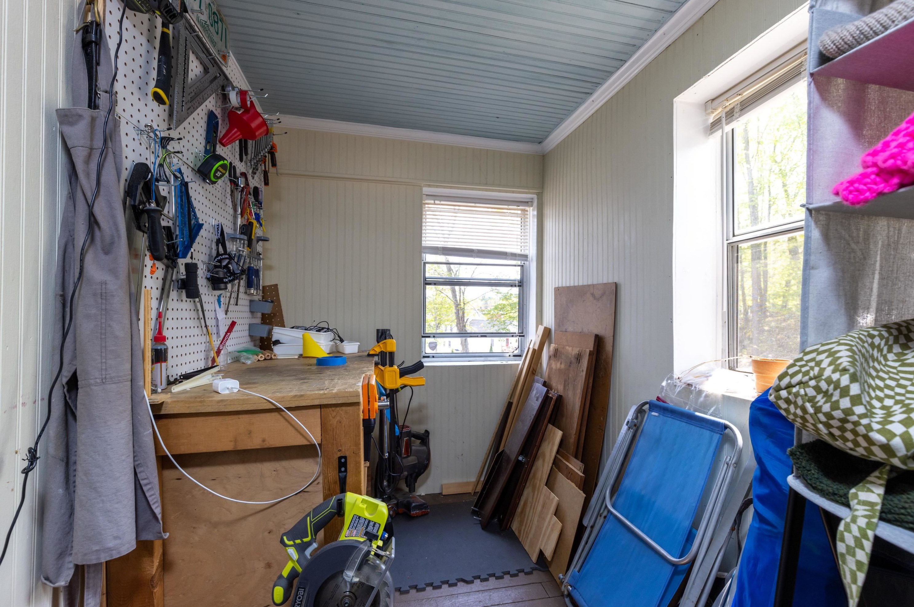 29 Central St, Newmarket NH 03857-1604 exterior