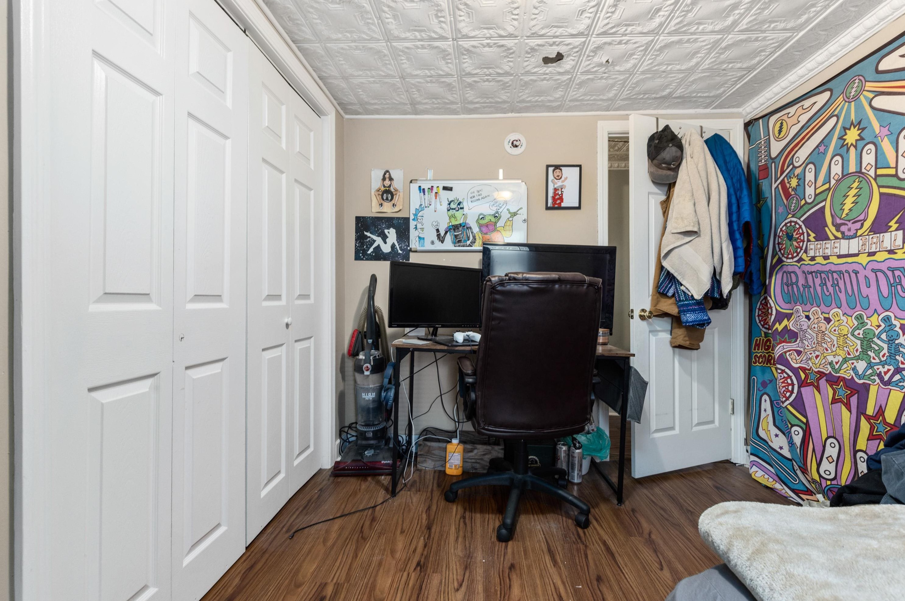 29 Central St, Newmarket NH 03857-1604 exterior