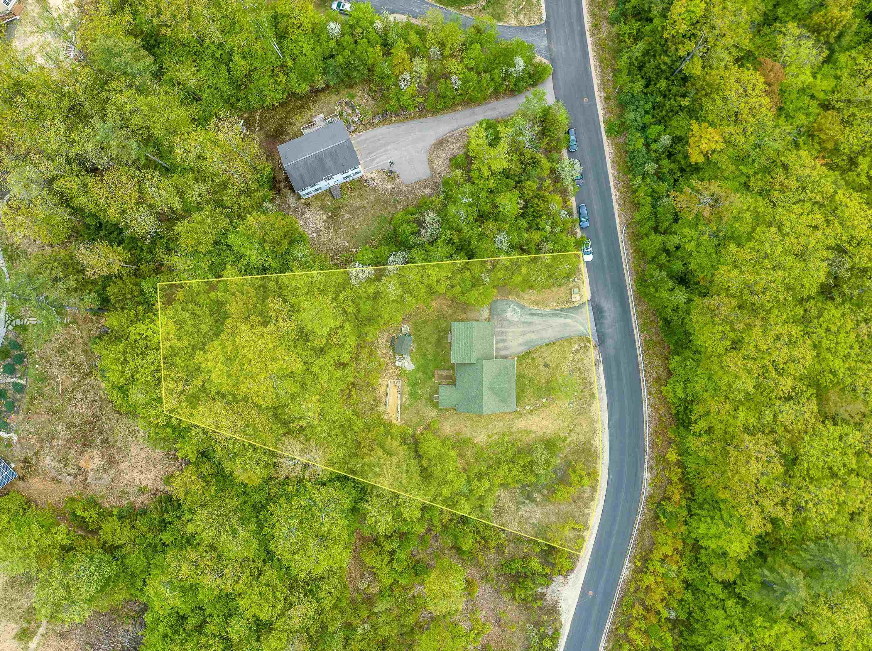 81 Chaddarin Ln, Bridgewater NH  03264-4401 exterior