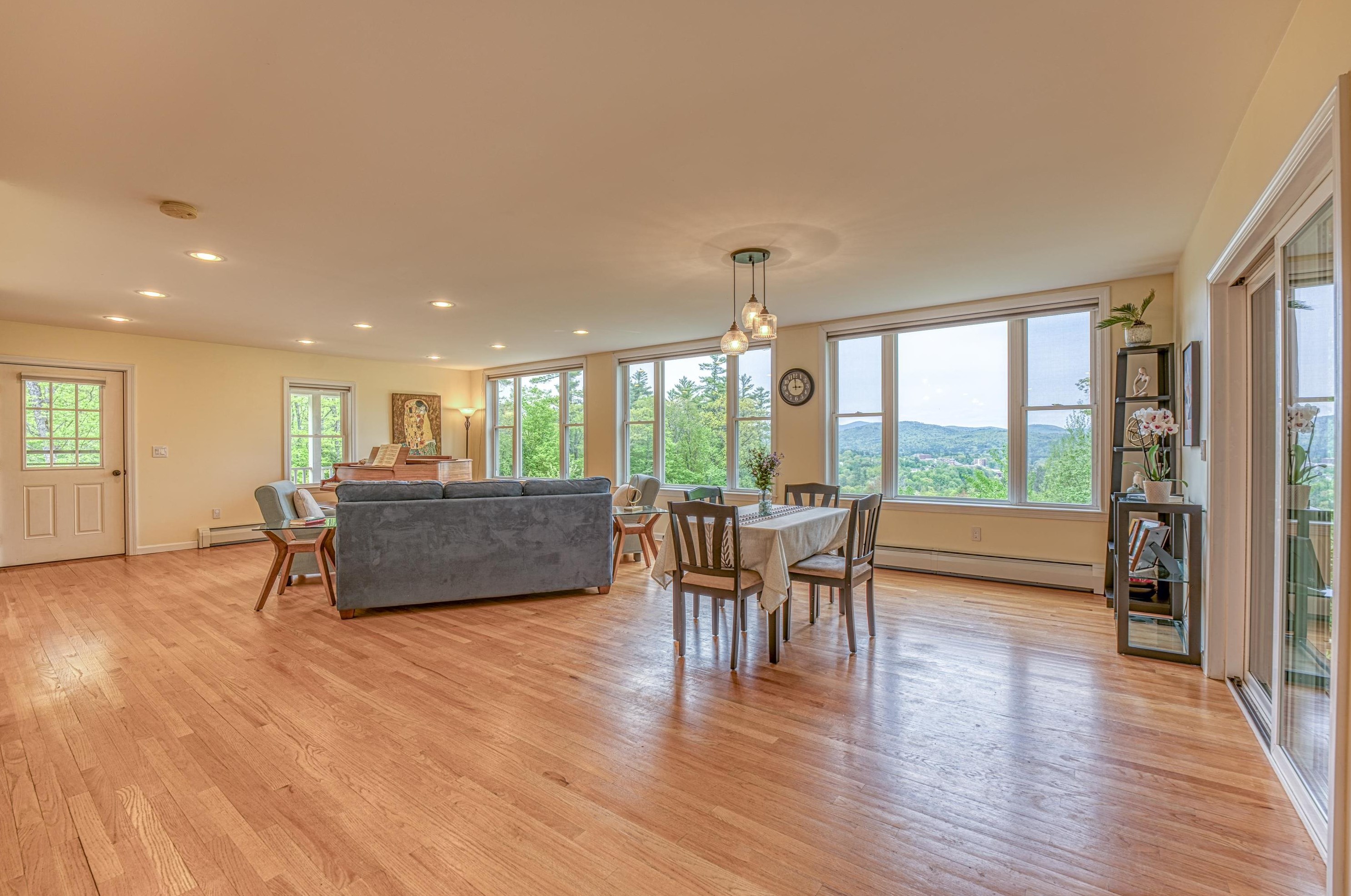 81 Chaddarin Ln, Bridgewater NH  03264-4401 exterior