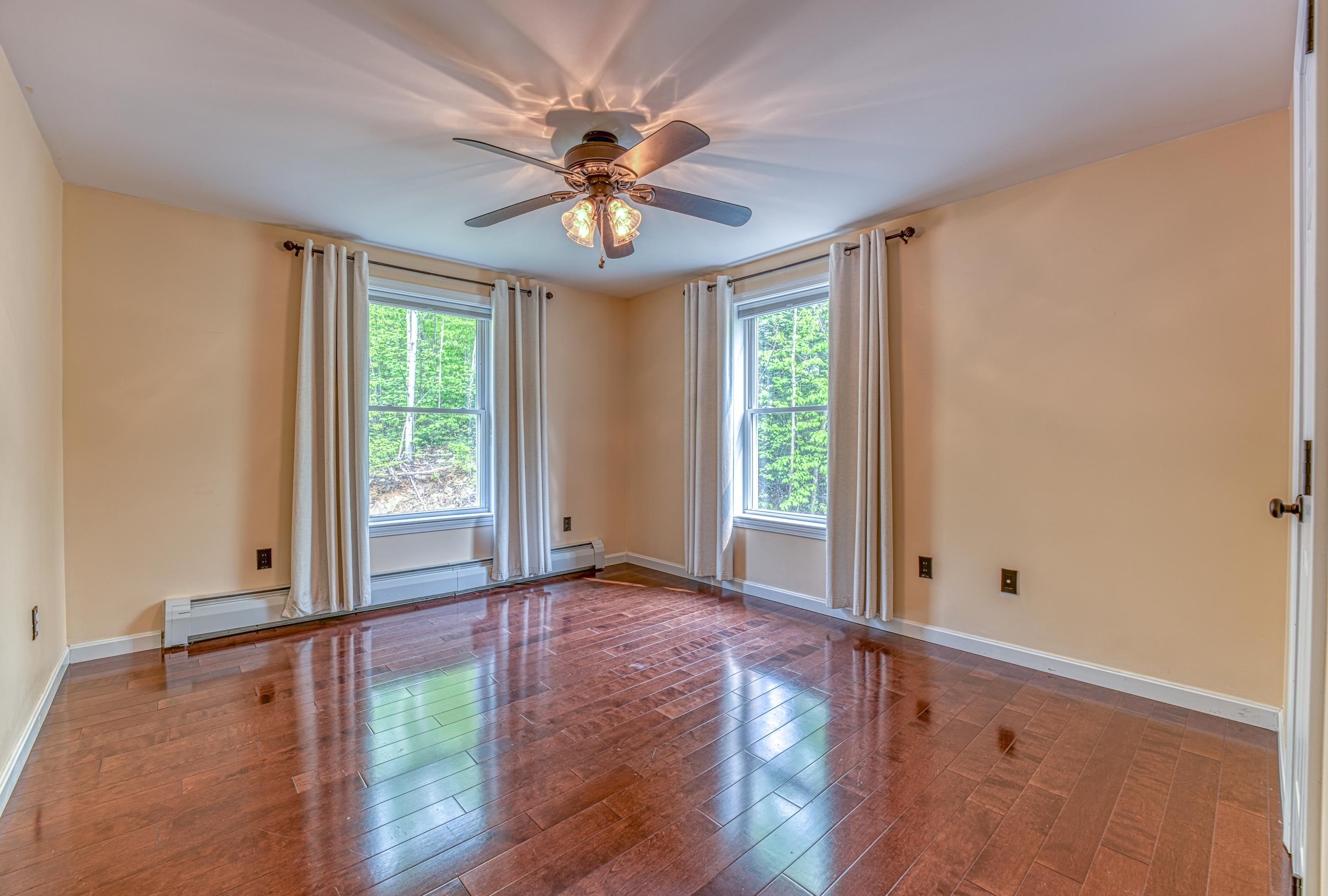 81 Chaddarin Ln, Bridgewater NH  03264-4401 exterior