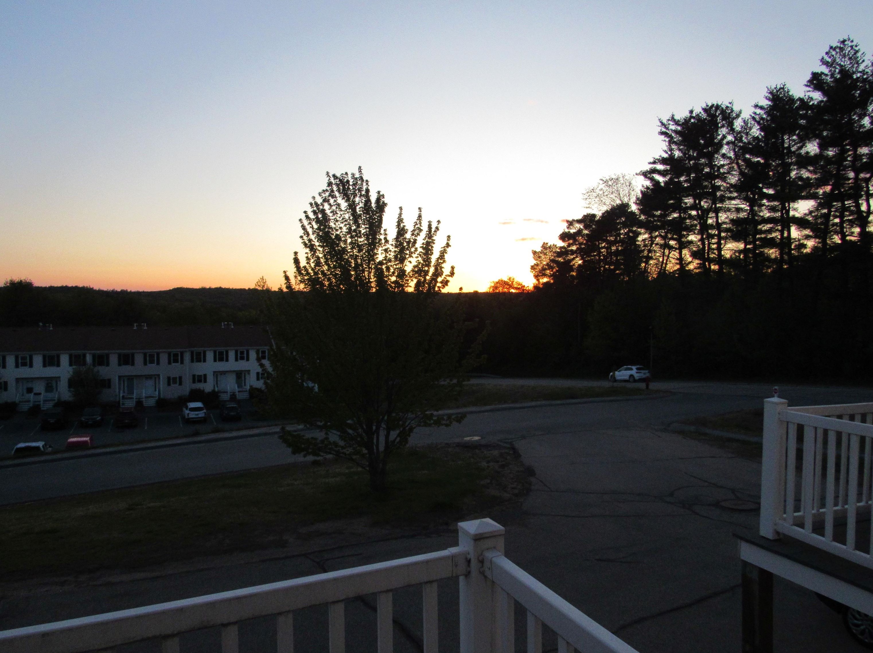 6 Pleasant St, Manchester NH  03106-1400 exterior