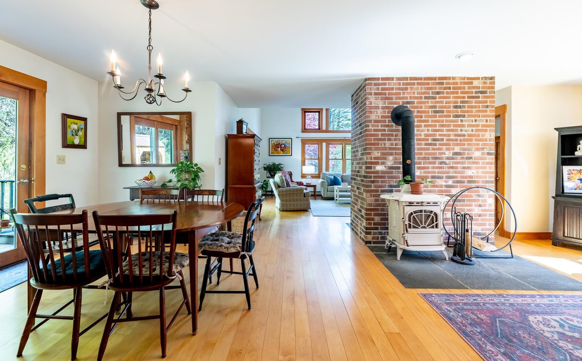 11 Hetzel Rd, Lebanon NH  03766-2313 exterior