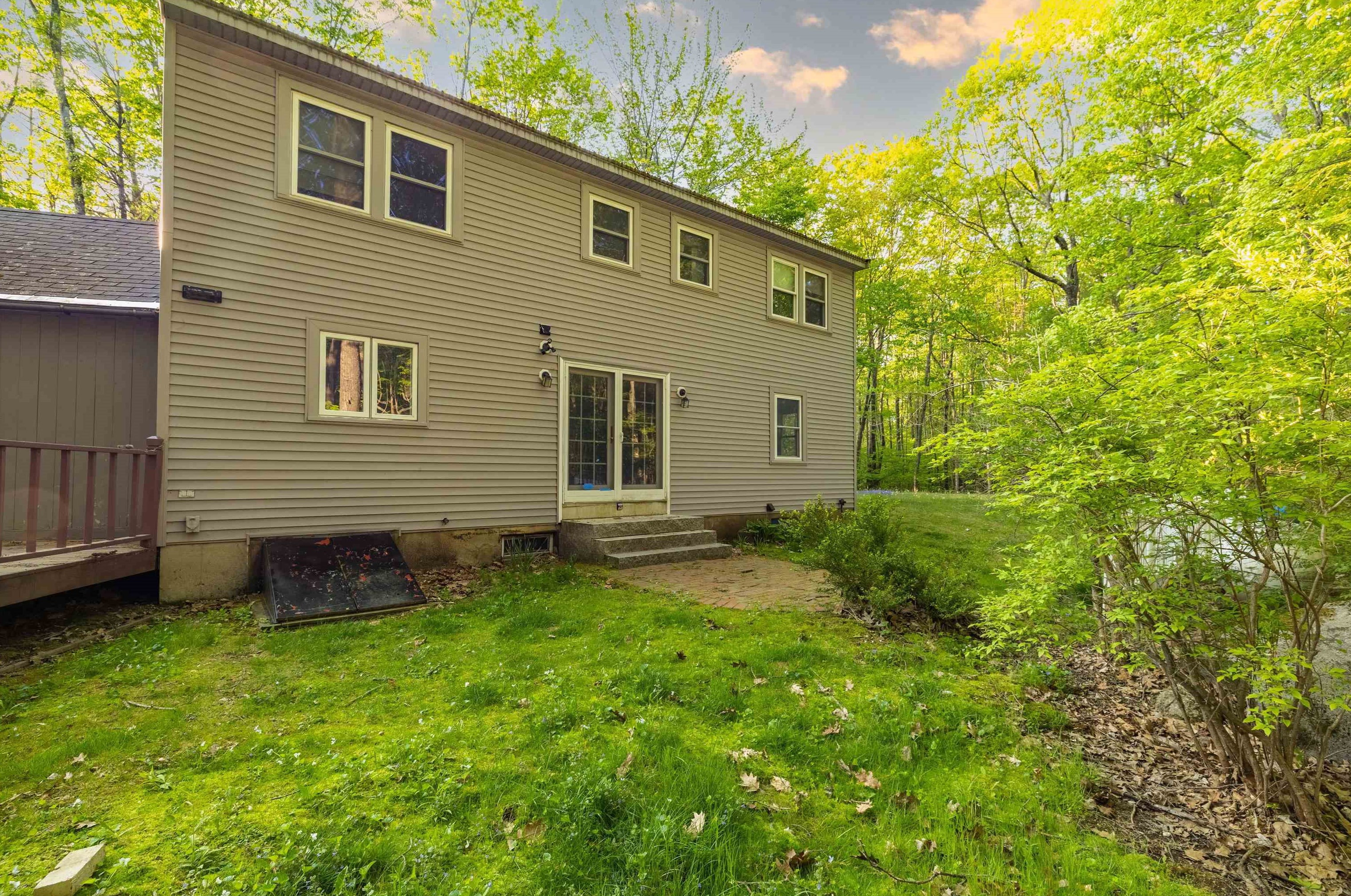 29 Poor Richards Dr, Concord, NH 03304