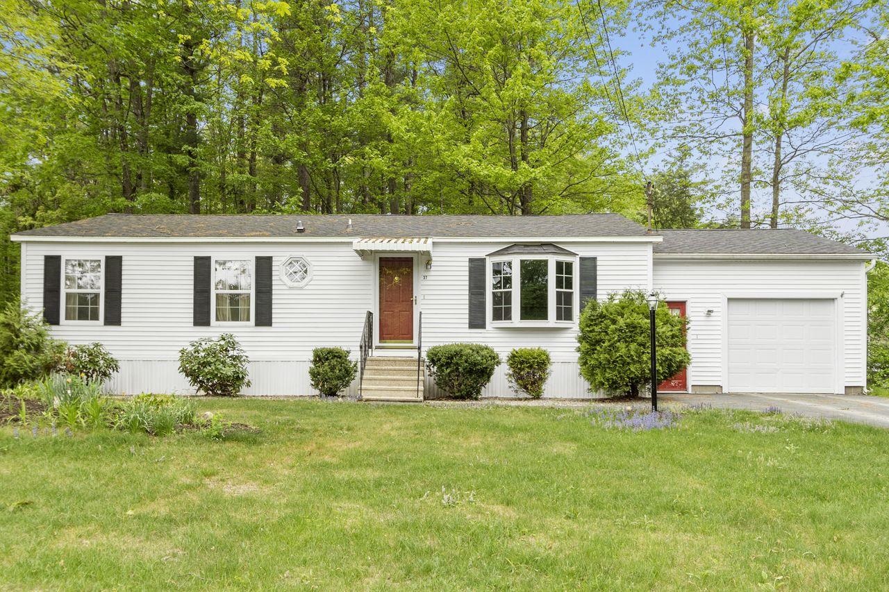 37 Granite Cir, Hampstead, NH 03841 MLS 4953906 Coldwell Banker