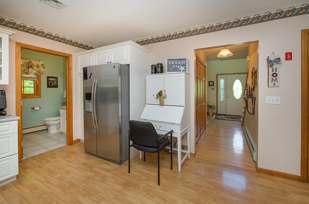 3 Tamarack Rd, Plaistow NH  03865-2774 exterior