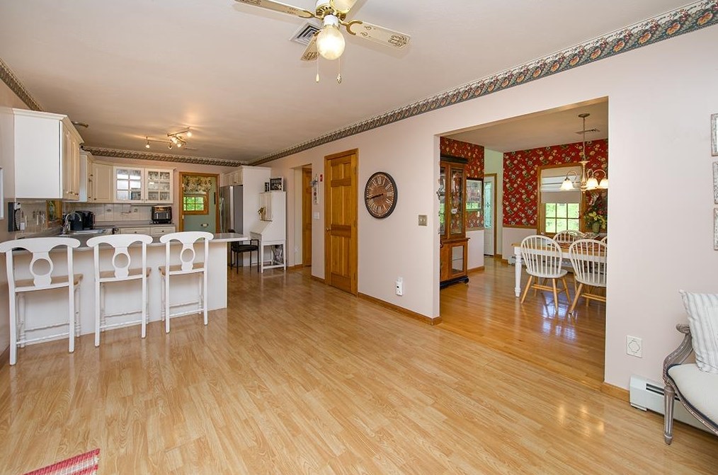 3 Tamarack Rd, Plaistow NH  03865-2774 exterior