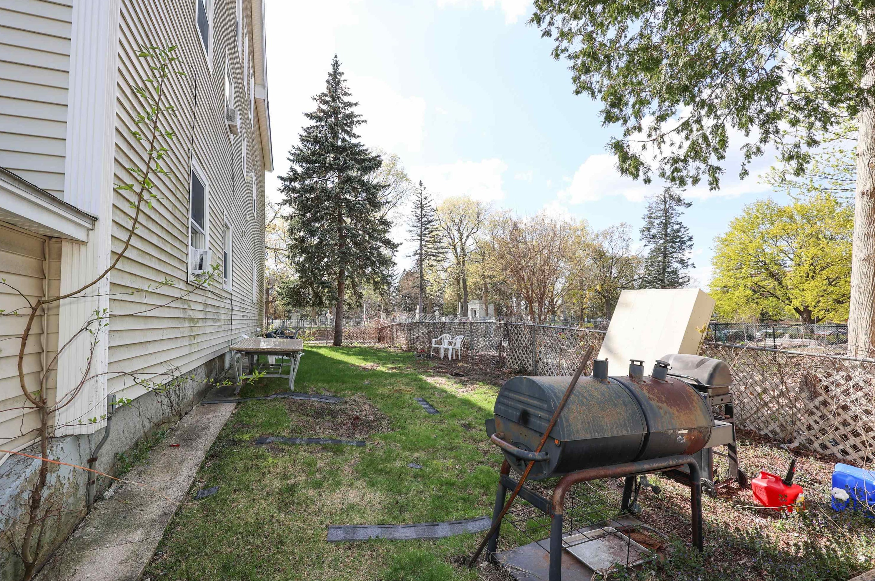 179 Pne St, Manchester NH 03103-5226 exterior