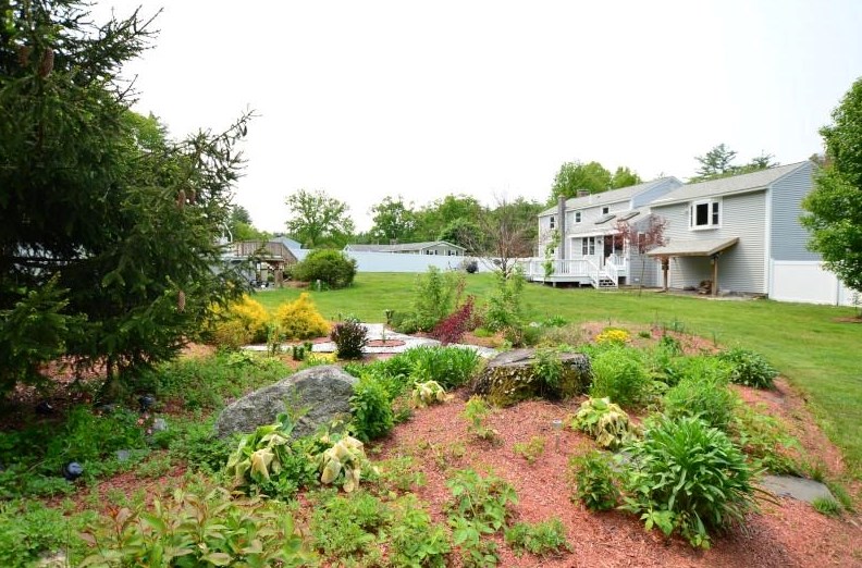 94 Turkey Hill Rd, Merrimack NH  03054-4023 exterior