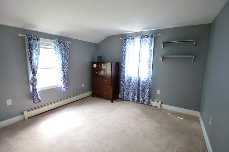 94 Turkey Hill Rd, Merrimack NH  03054-4023 exterior