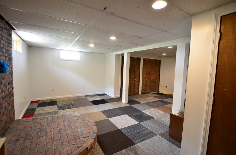 94 Turkey Hill Rd, Merrimack NH  03054-4023 exterior