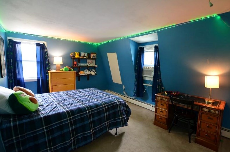 94 Turkey Hill Rd, Merrimack NH  03054-4023 exterior