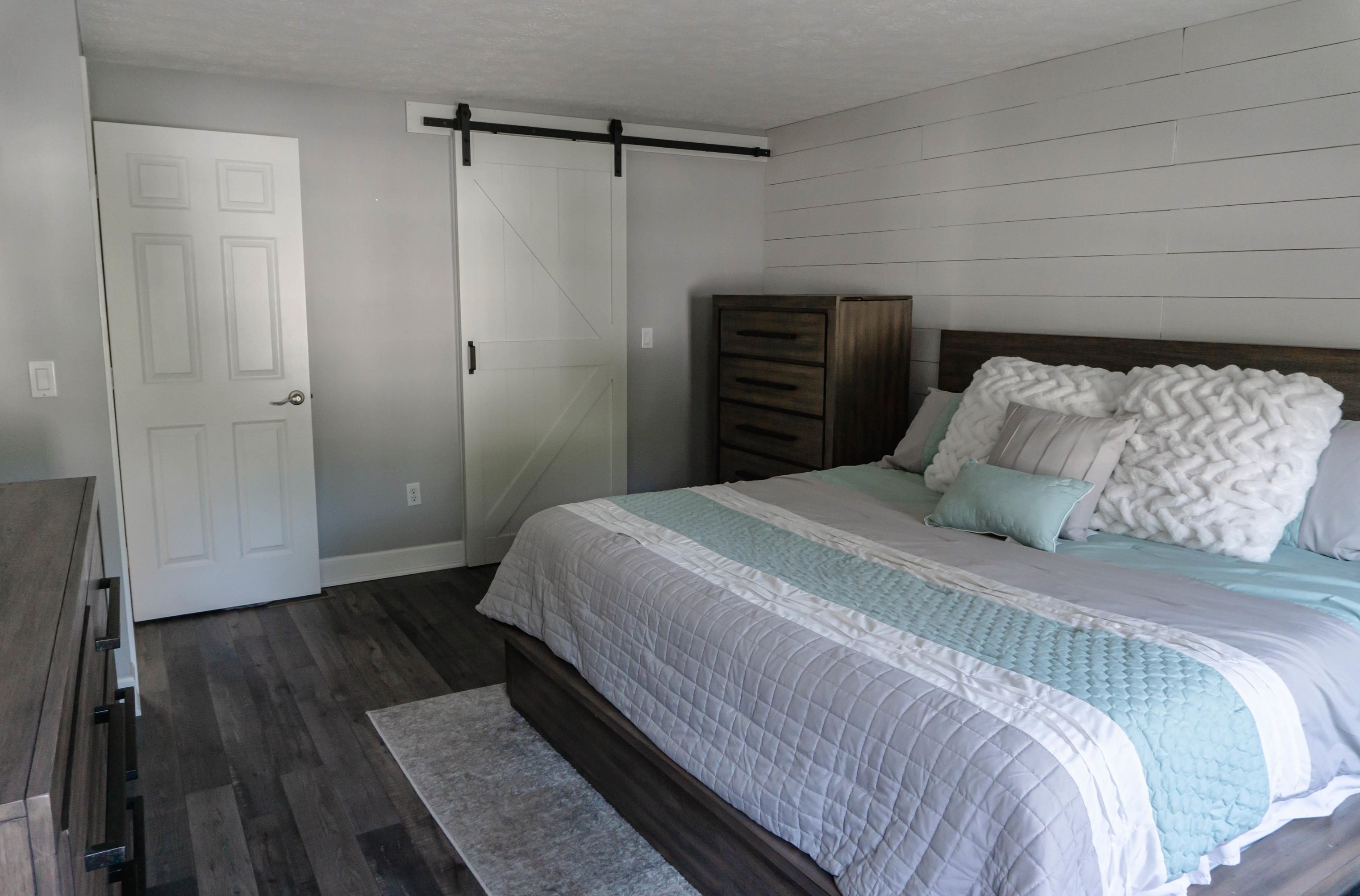 97 Megan Dr, Manchester NH  03109-5919 exterior