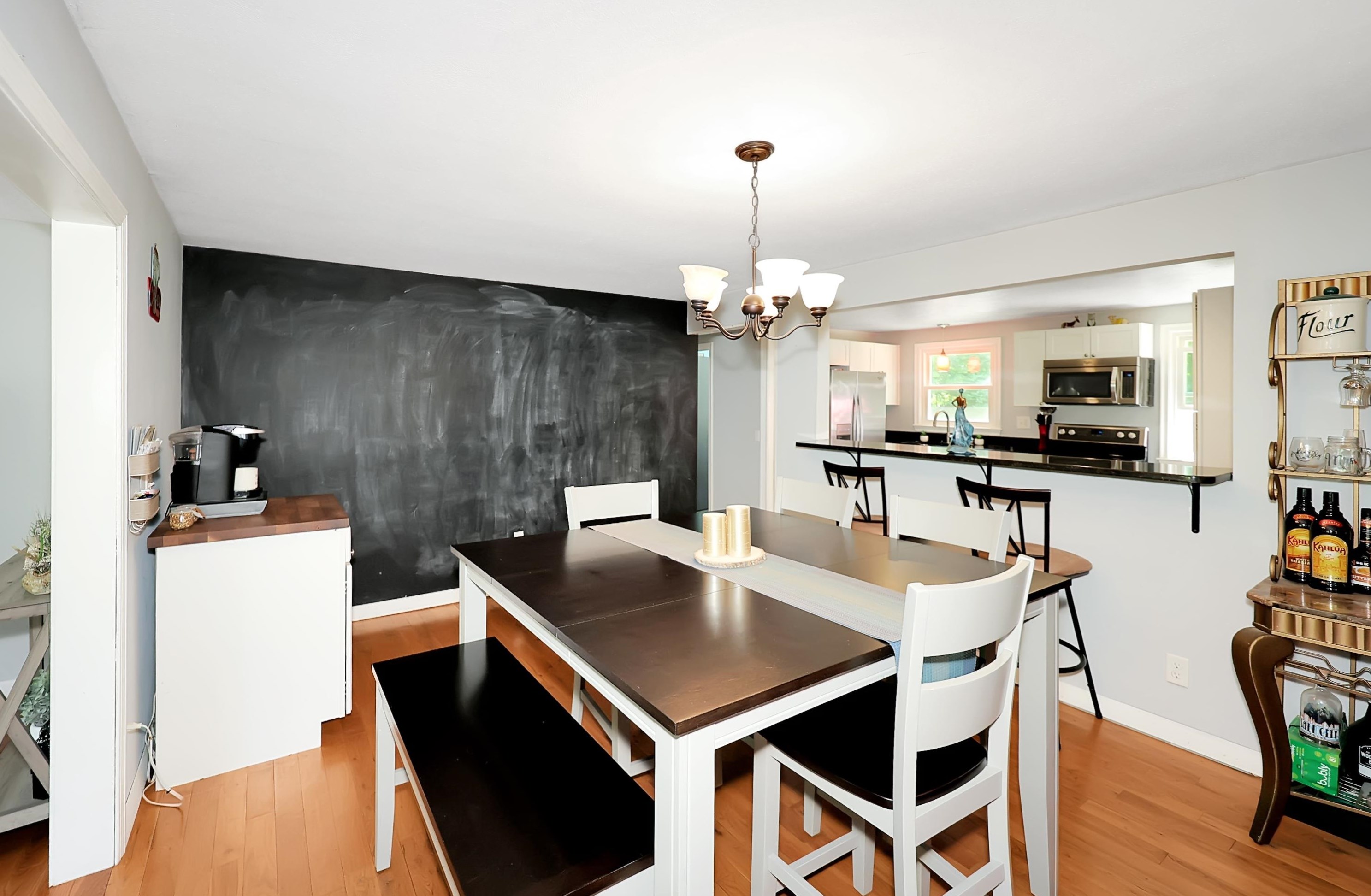 9 Lantern Ln, Merrimack NH 03054-2707 exterior