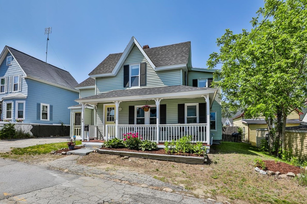 46 Brooklyn Ave, Manchester NH  03103-3706 exterior
