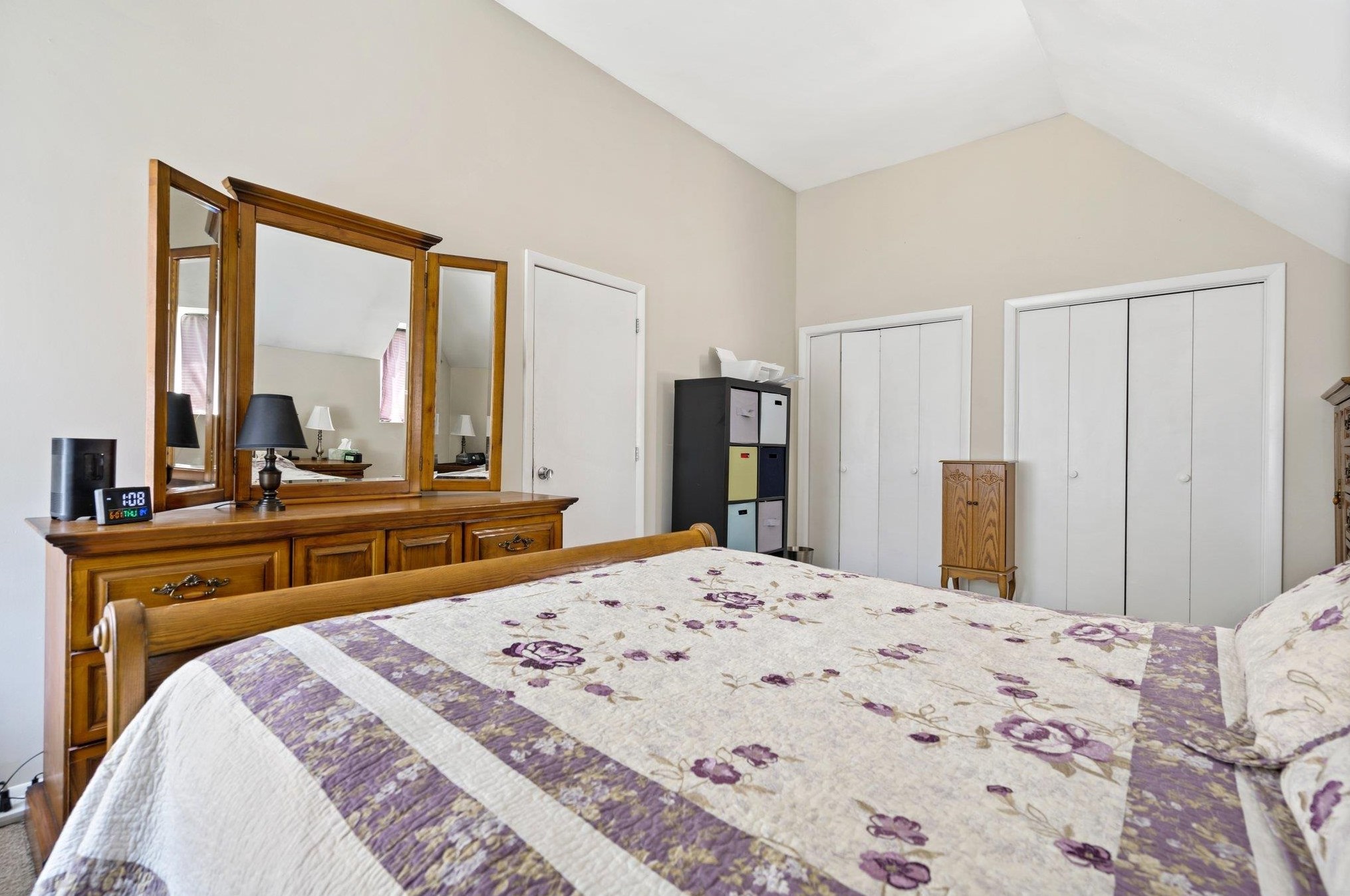 16 Templeton Ct, Merrimack NH 03054-3460 exterior