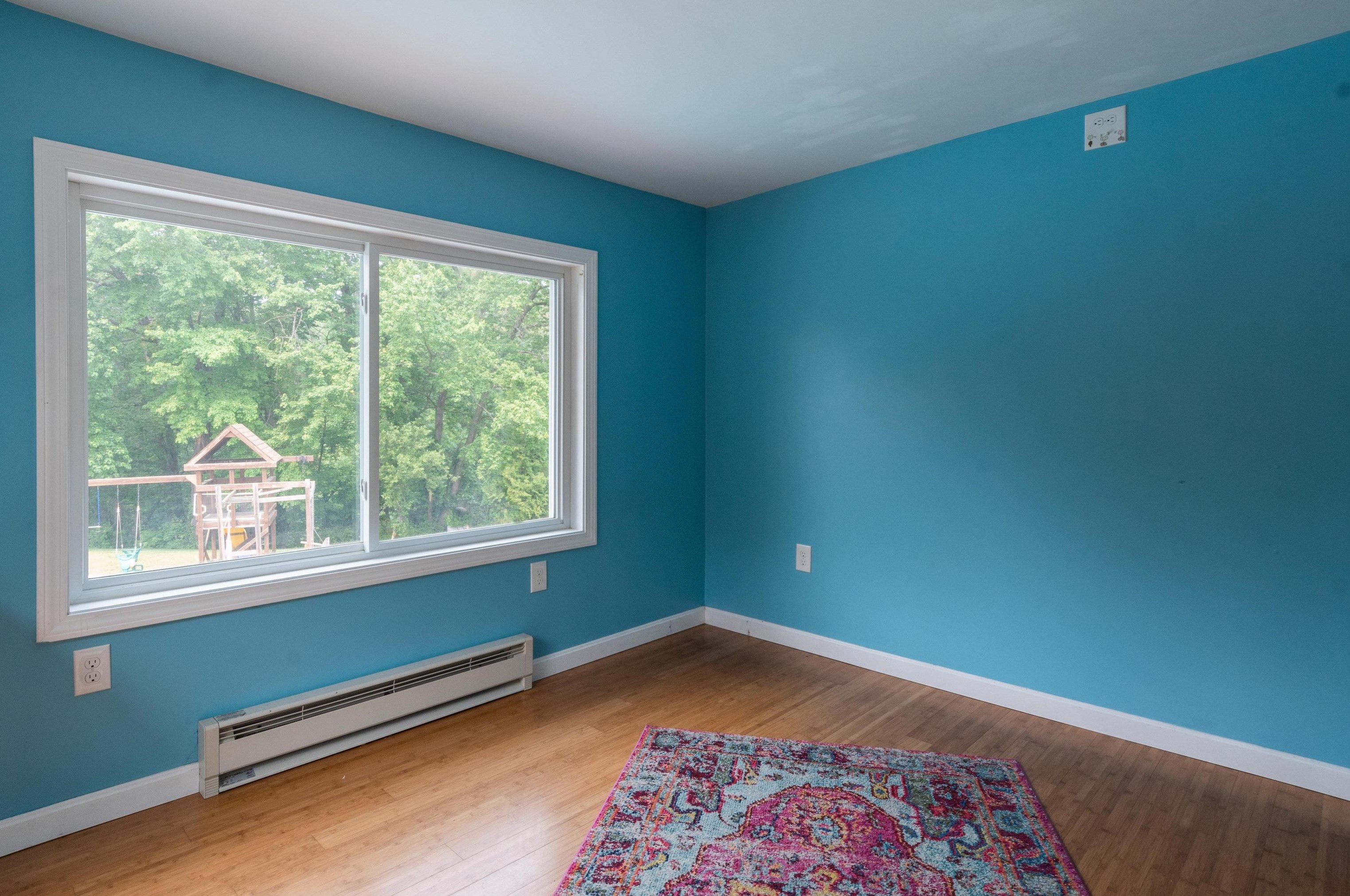 631 Cohas Ave, Manchester NH 03109-5425 exterior