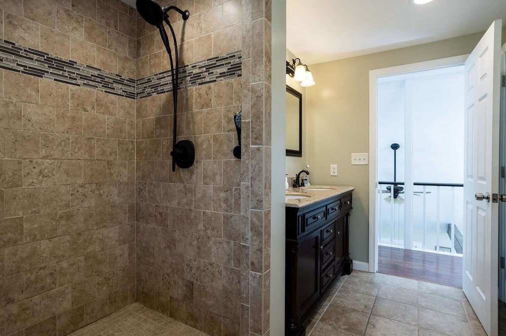 11 Ryan Cir, Rochester NH 03867-3350 exterior