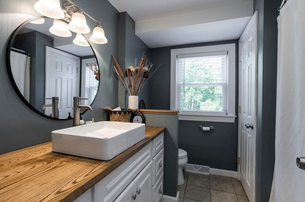 11 Ryan Cir, Rochester NH 03867-3350 exterior