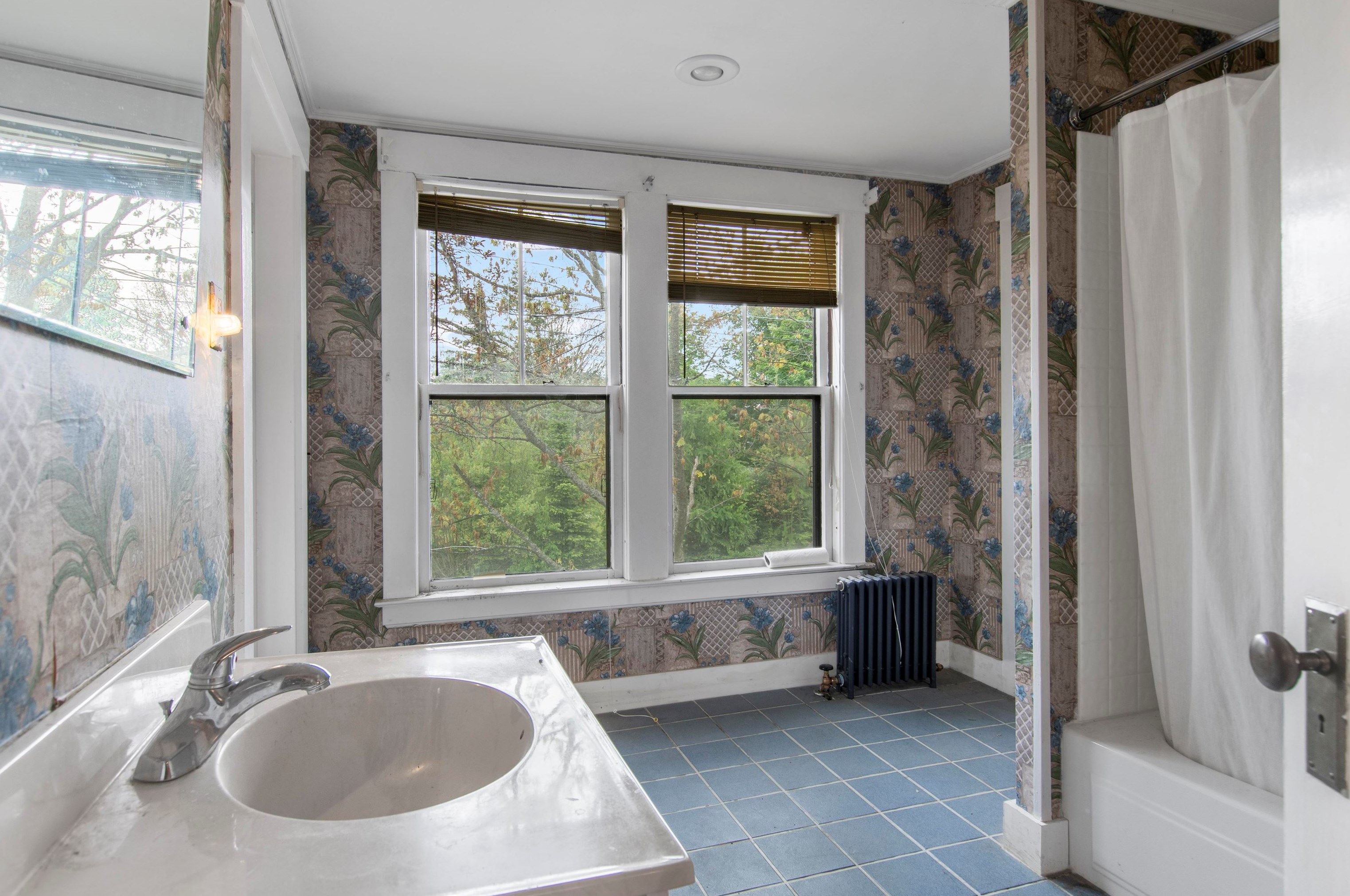 57 Prospect St, Lancaster NH  03584-3252 exterior