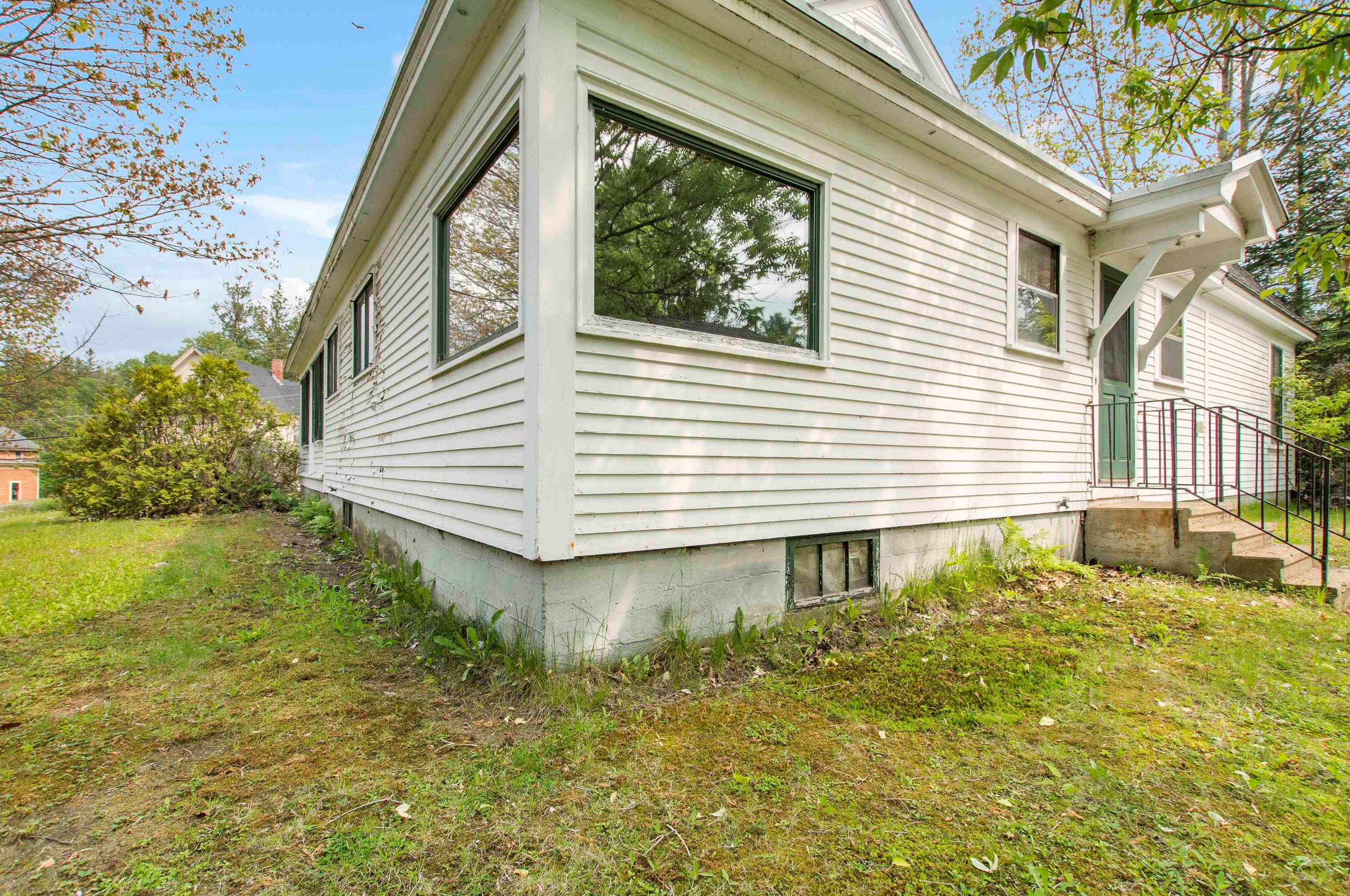 57 Prospect St, Lancaster NH  03584-3252 exterior