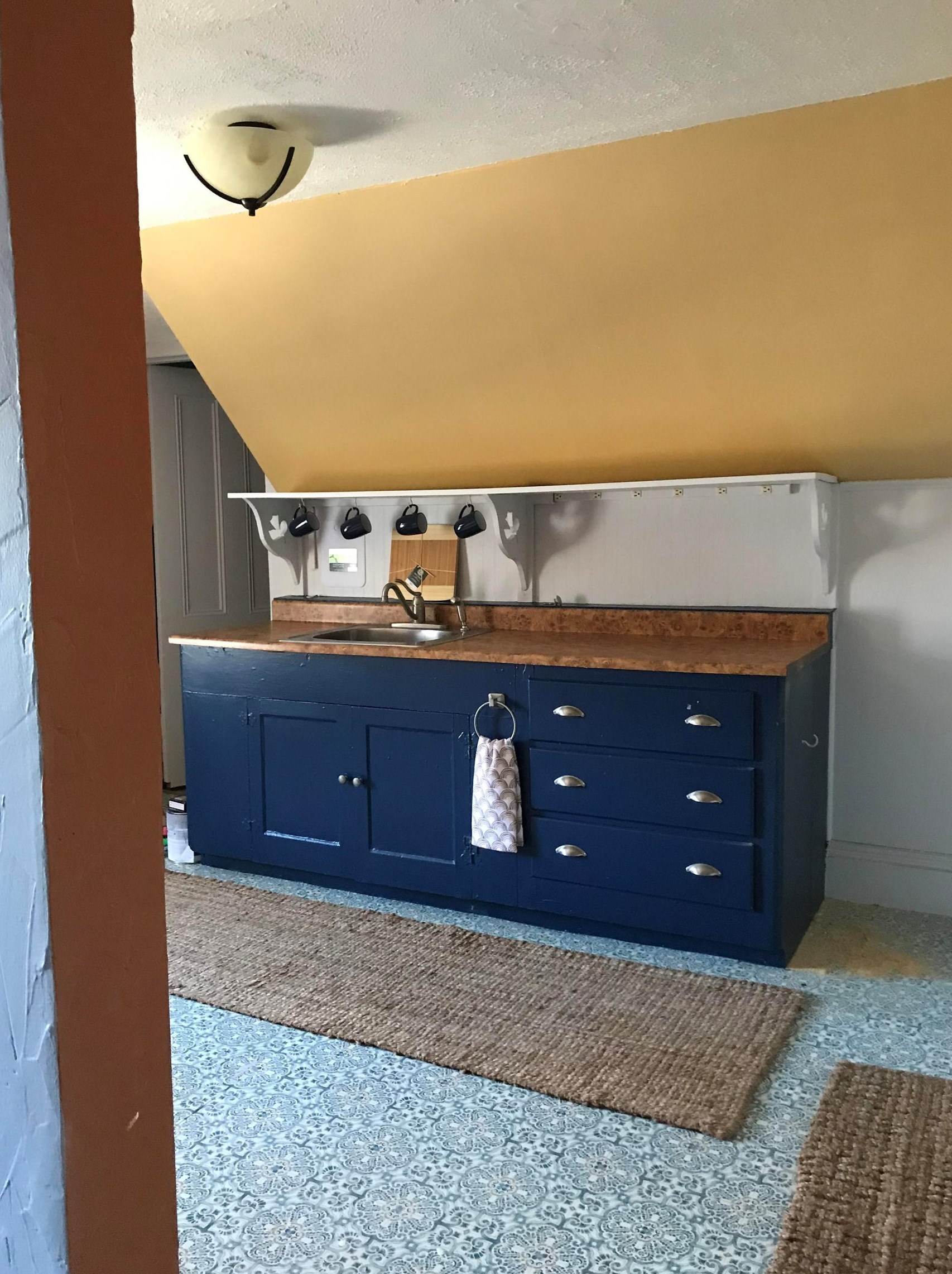 68 Highland St, Bridgewater NH 03264-1240 exterior