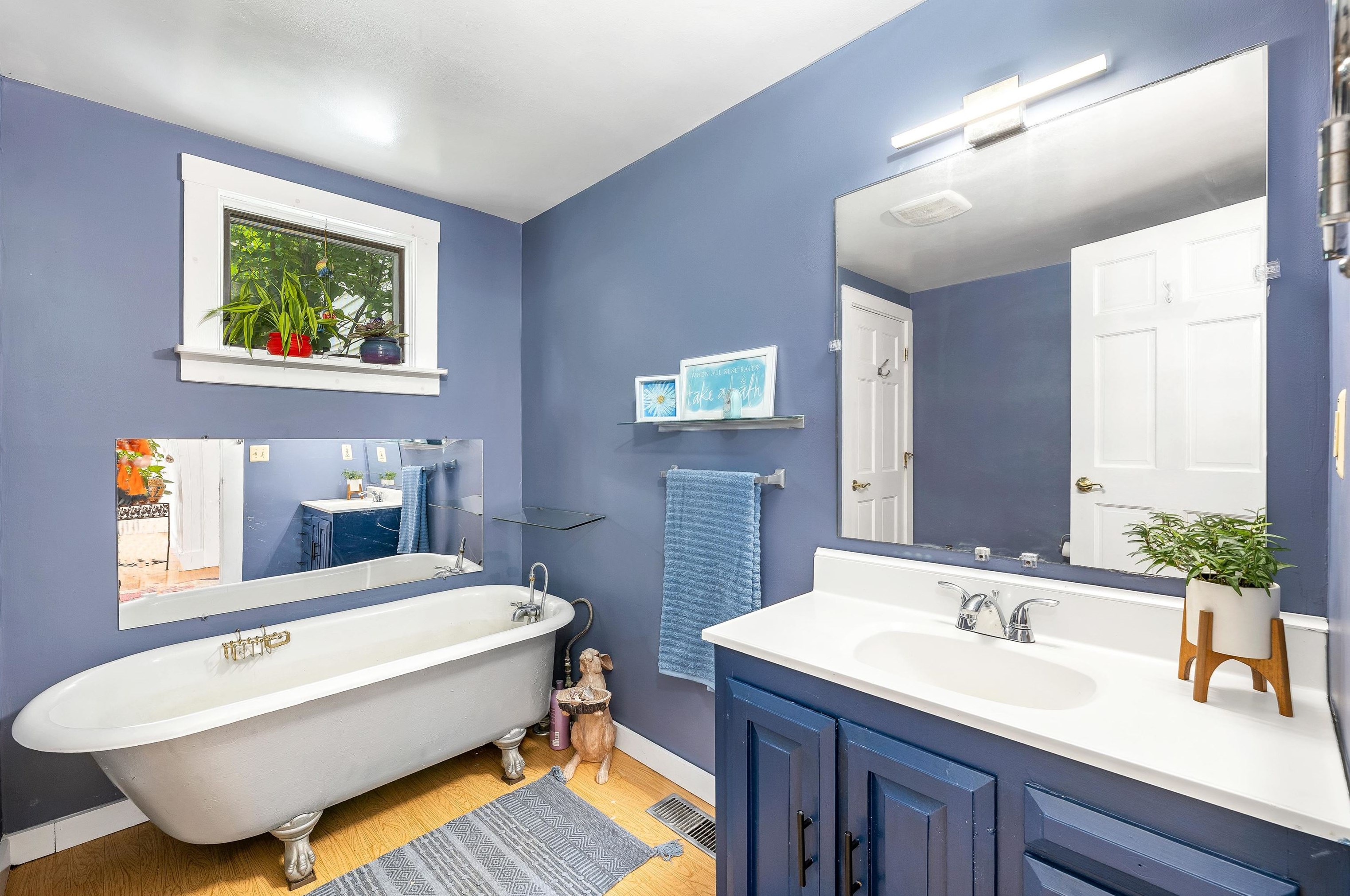 68 Highland St, Bridgewater NH 03264-1240 exterior