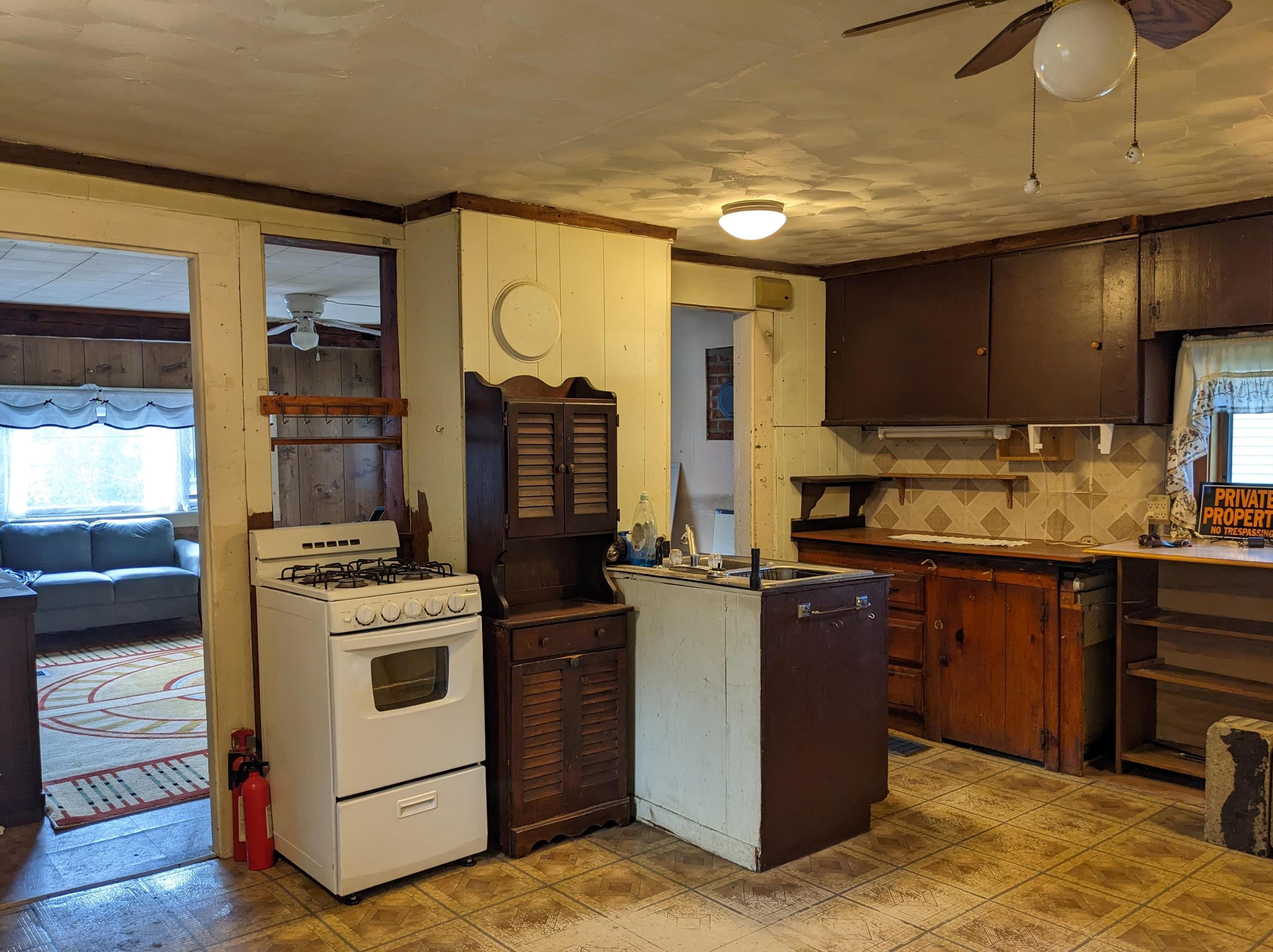 38 Acre Dr, Landaff NH  03585-5200 exterior