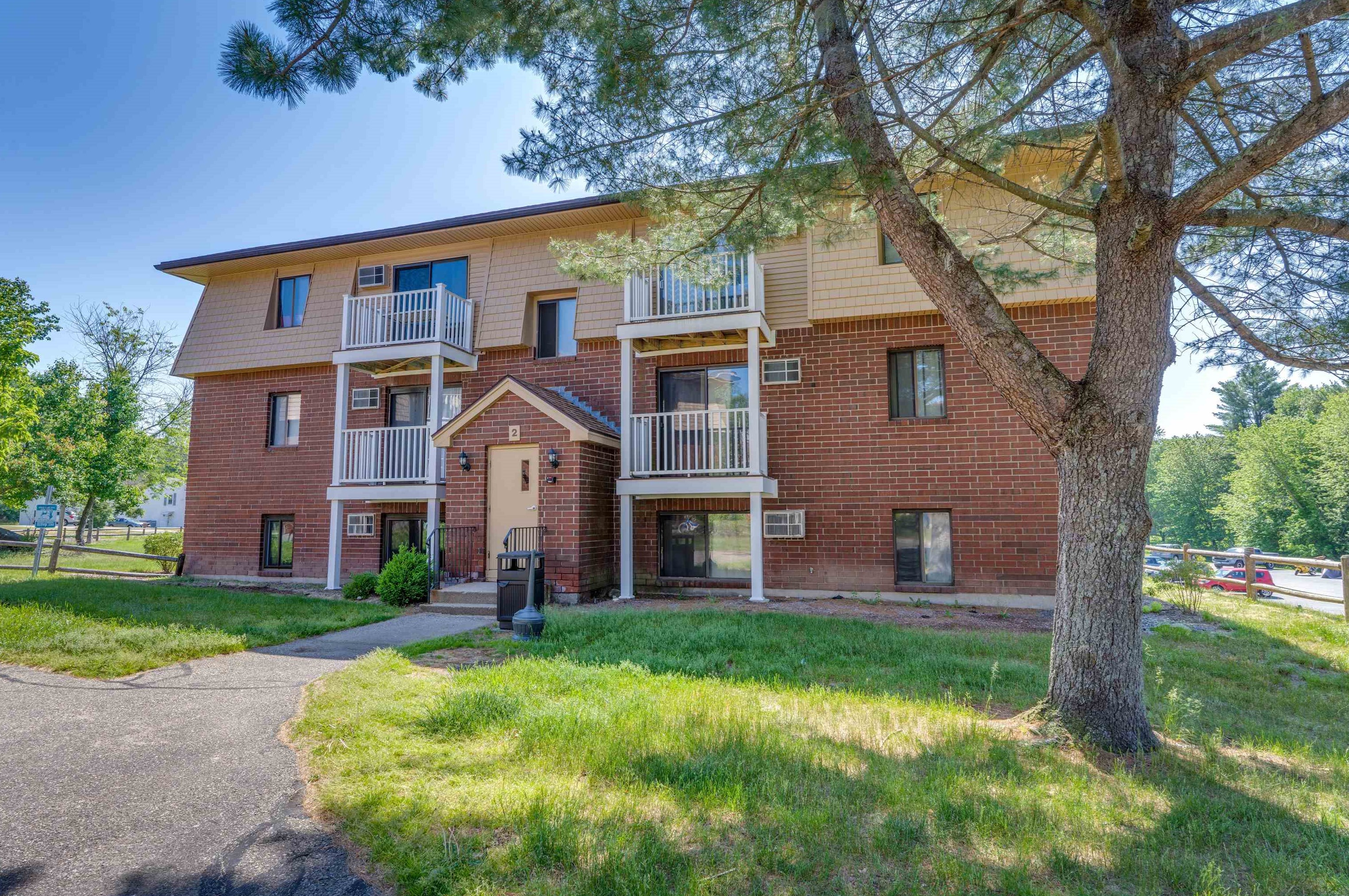 112 Lita Ln, Newmarket NH exterior