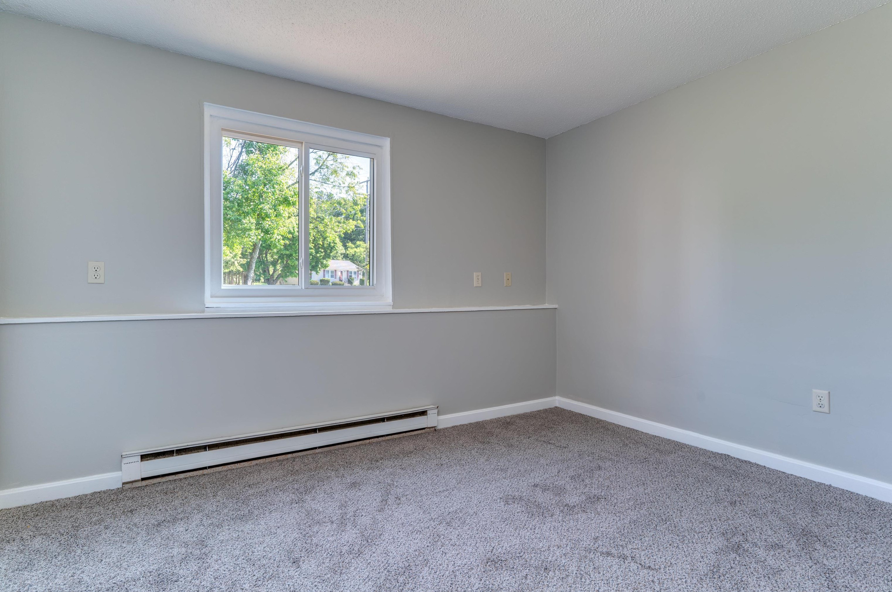 112 Lita Ln, Newmarket NH exterior