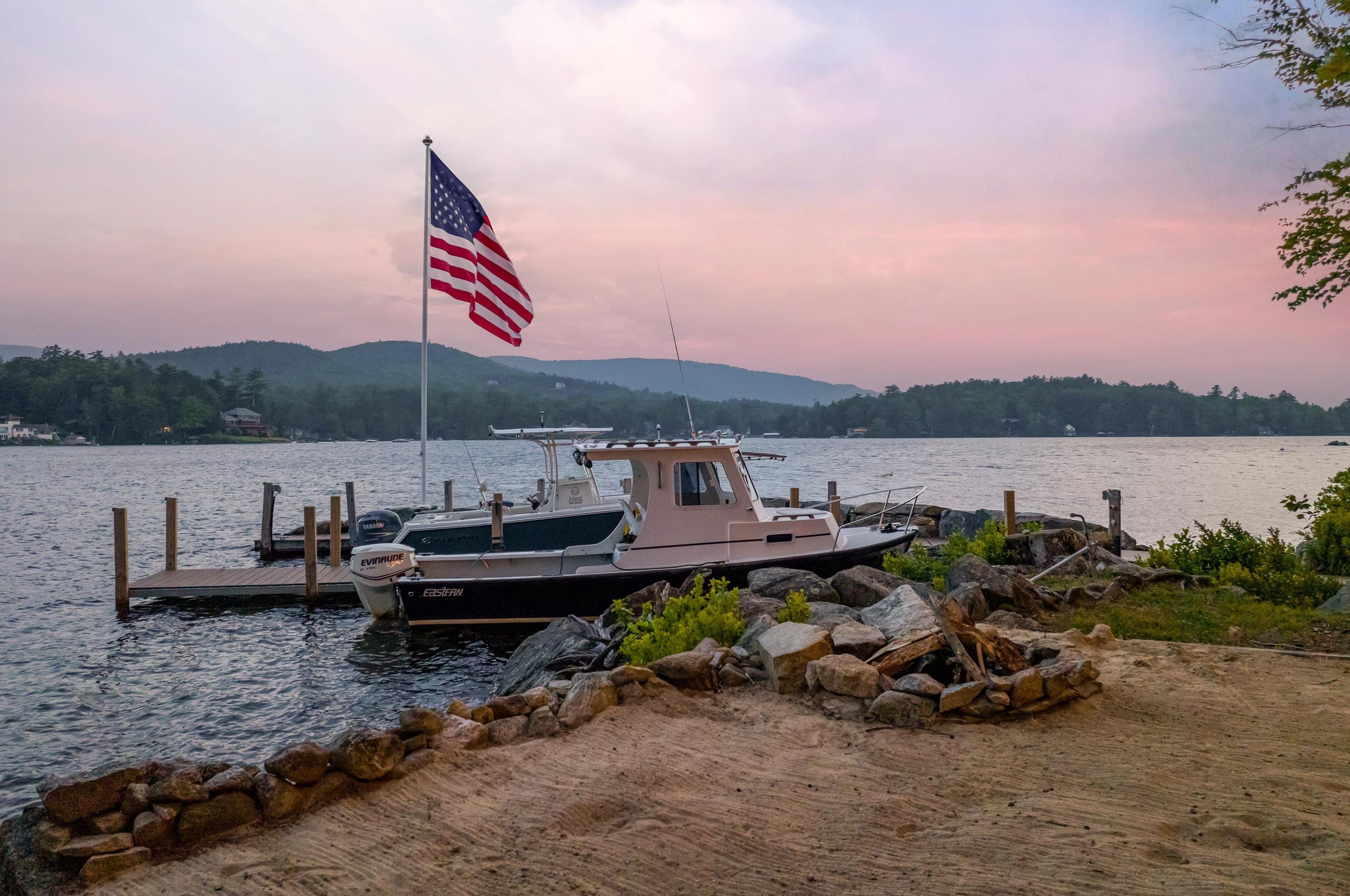 70 Sleepers Is, Alton NH 03810-4078 exterior