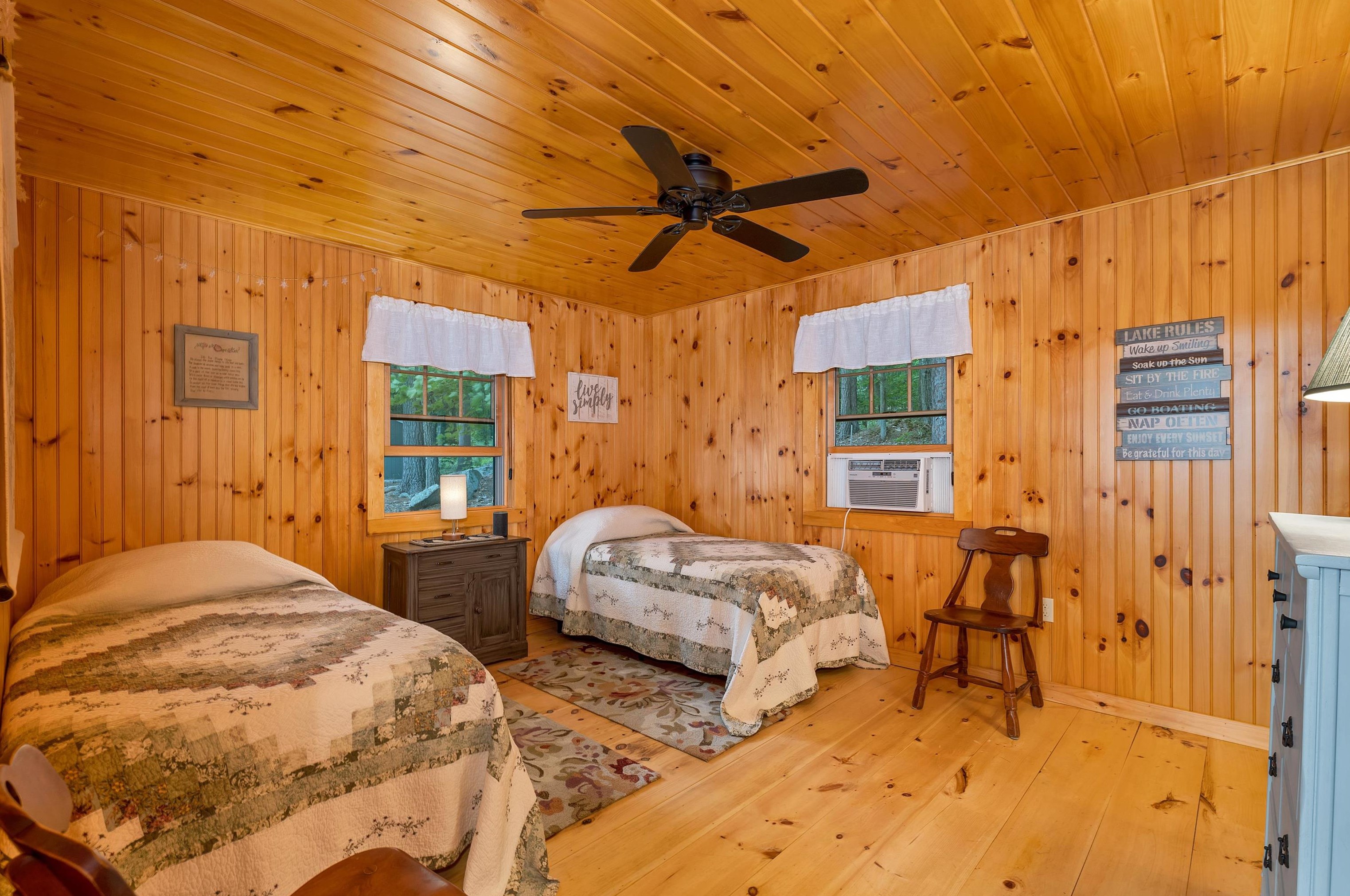 70 Sleepers Is, Alton NH 03810-4078 exterior