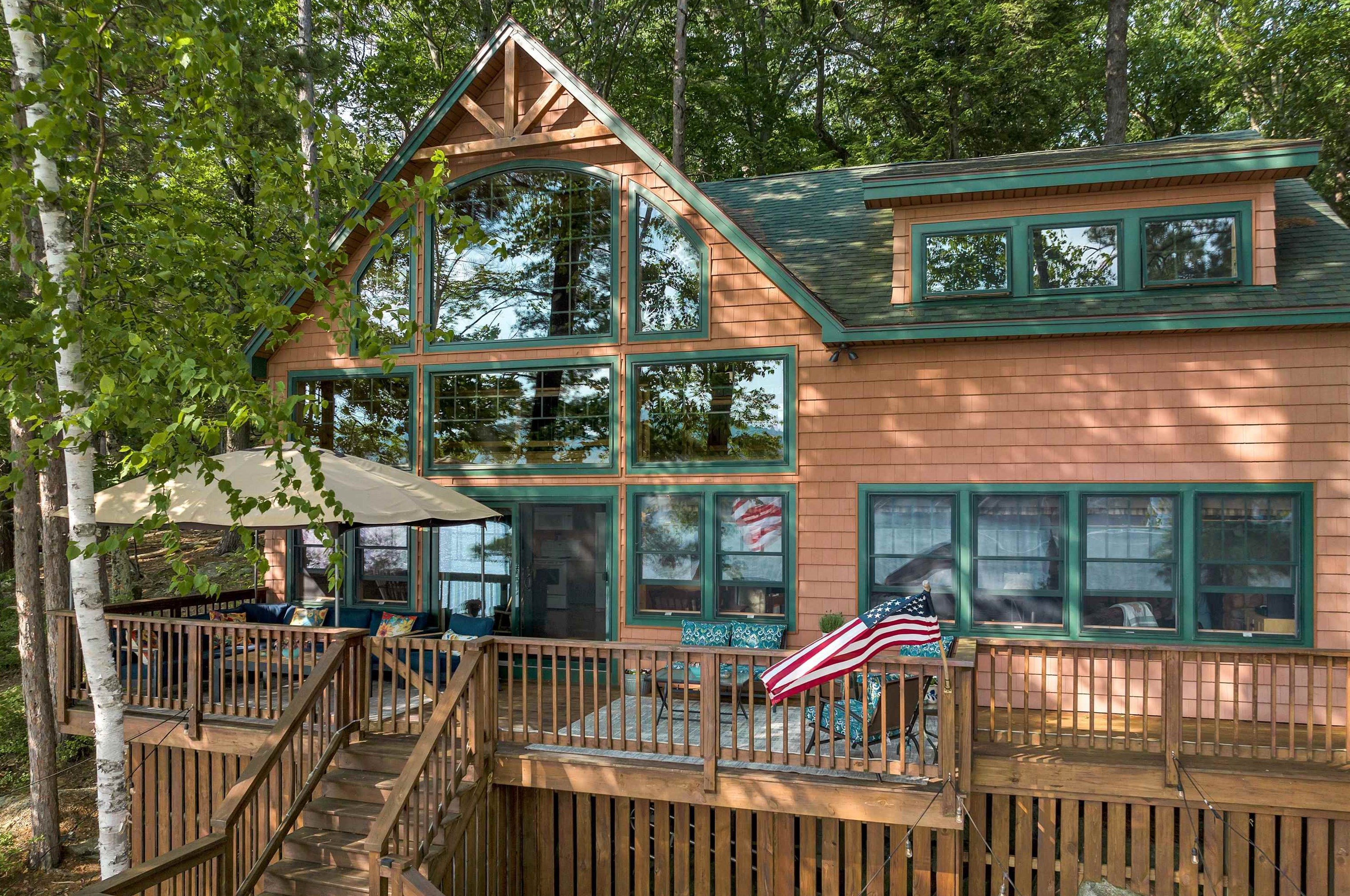 70 Sleepers Is, Alton NH 03810-4078 exterior