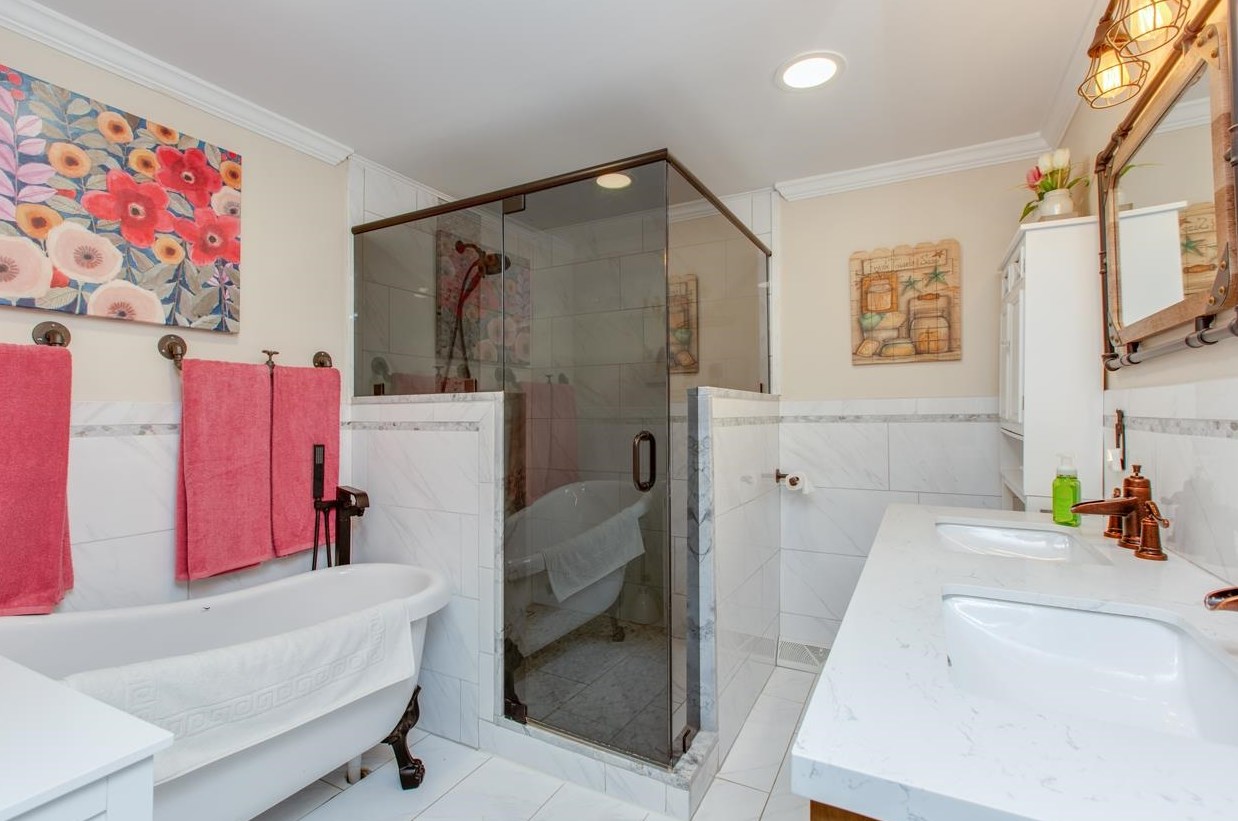 14 Greenfield Dr, Merrimack NH 03054-2621 exterior