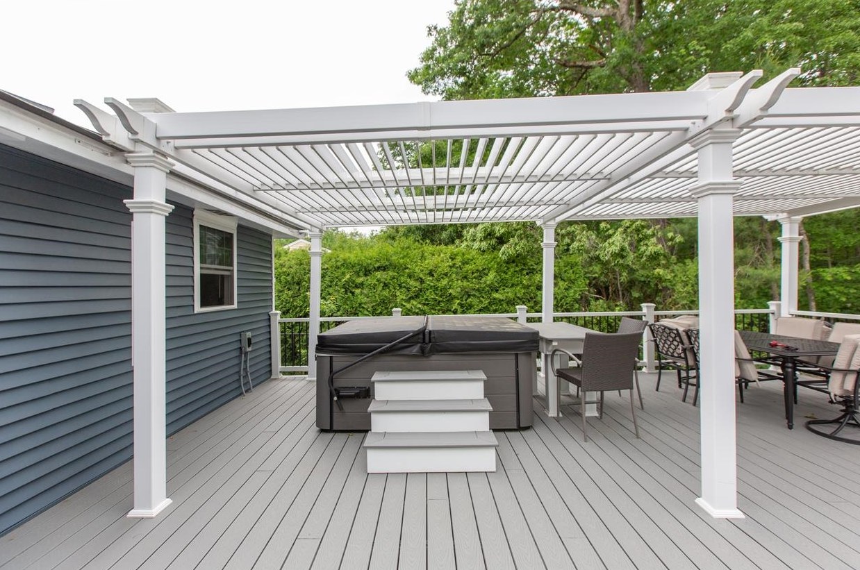 14 Greenfield Dr, Merrimack NH 03054-2621 exterior