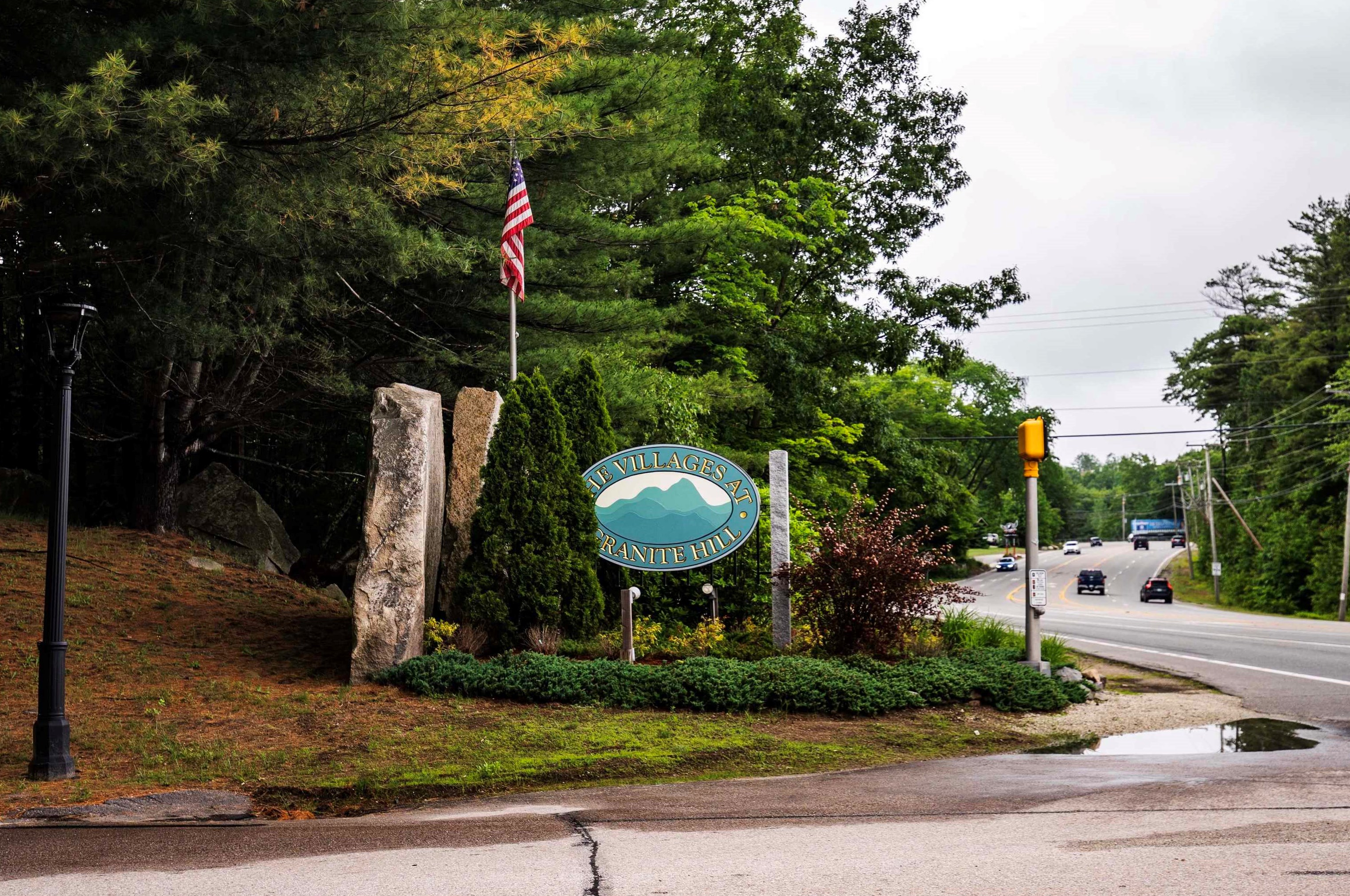 1465 Hooksett Rd, Manchester NH  03106-1860 exterior