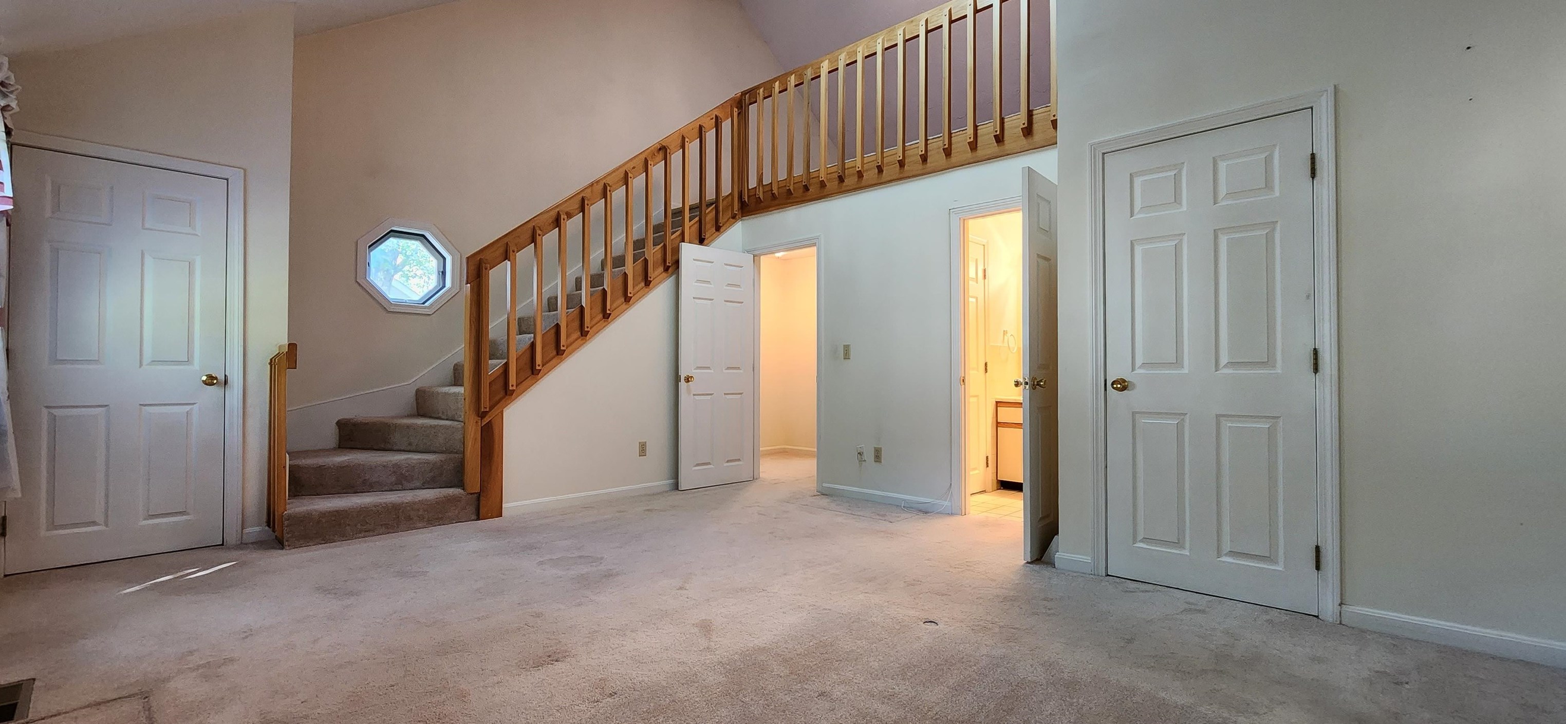 18 Joston Dr, Merrimack NH 03054-7001 exterior