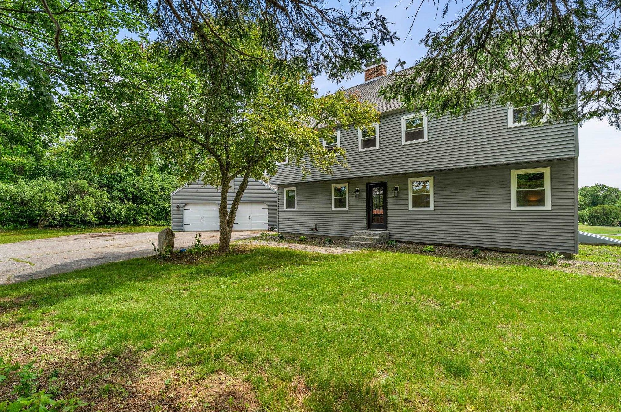 123 Adams Rd, Londonderry, NH 03053