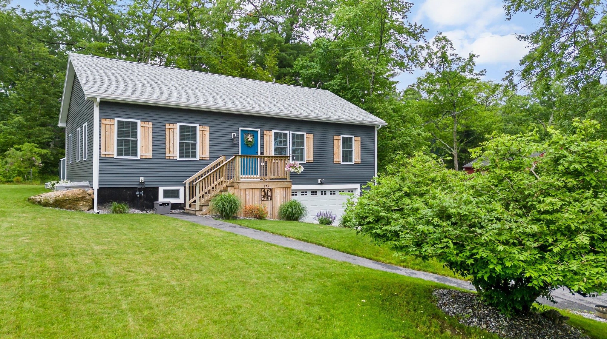 275 Tory Rd, Manchester NH  03104-2633 exterior