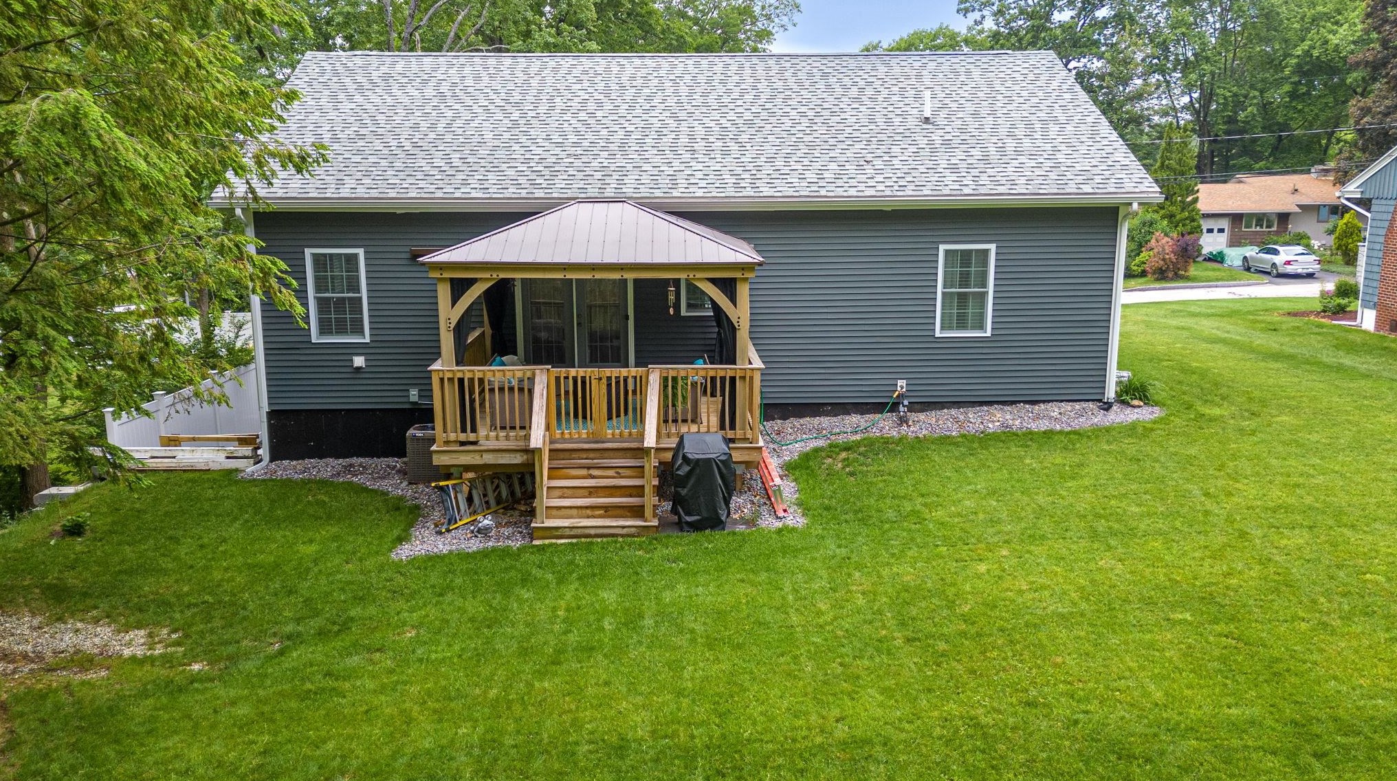 275 Tory Rd, Manchester NH  03104-2633 exterior