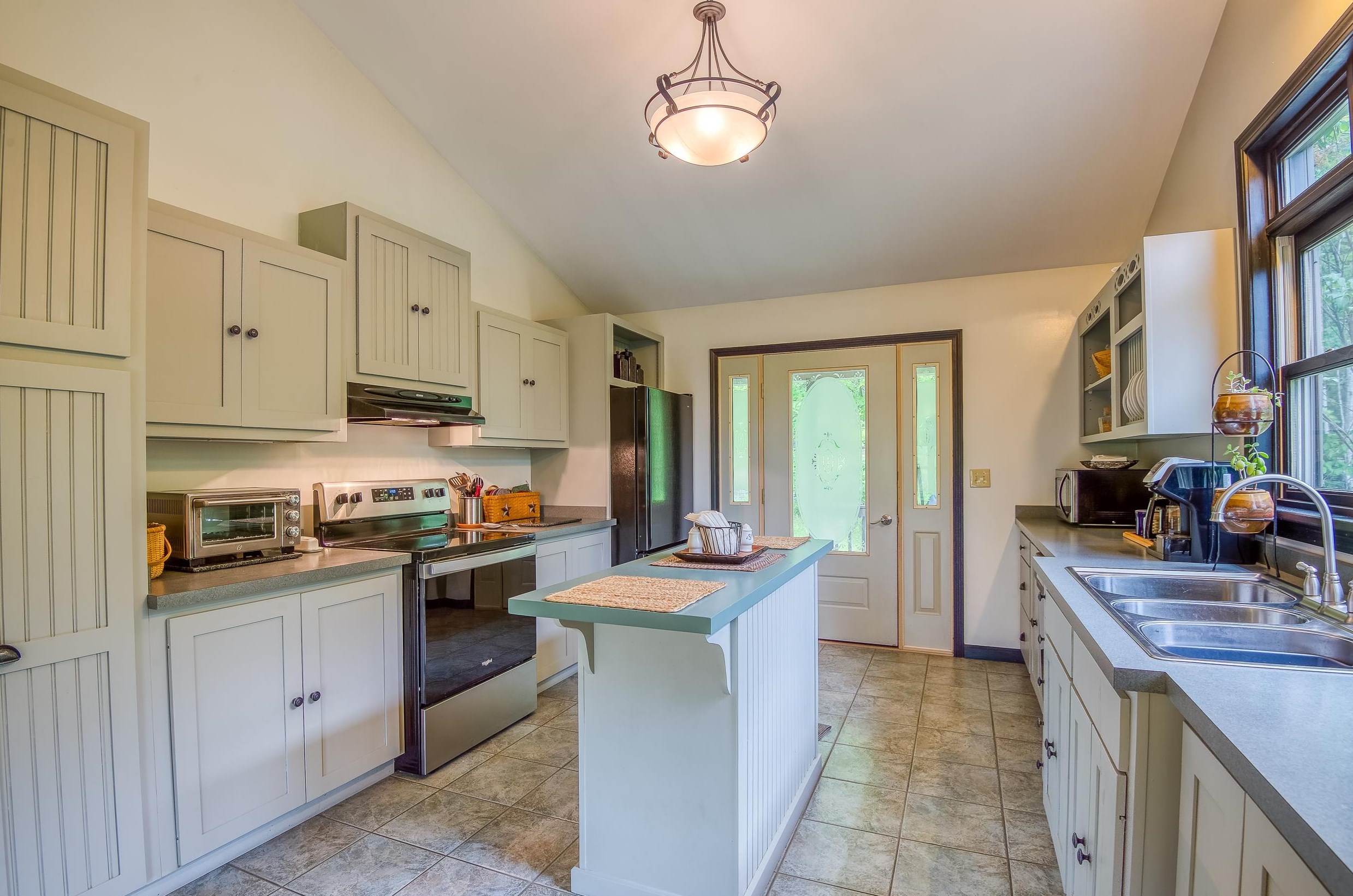 65 Hodge Hill, Landaff, NH 03585